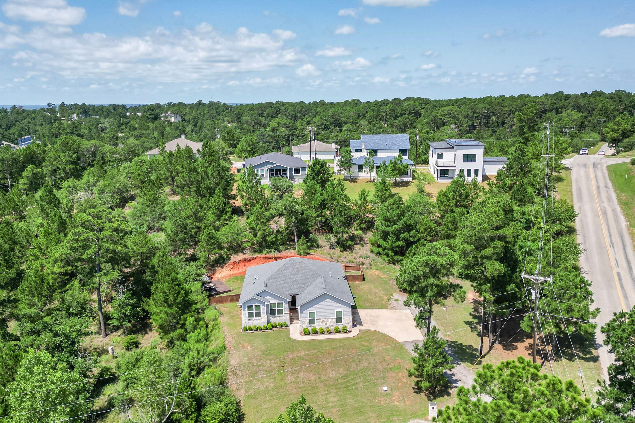 102 Moku Ct, Bastrop, TX 78602