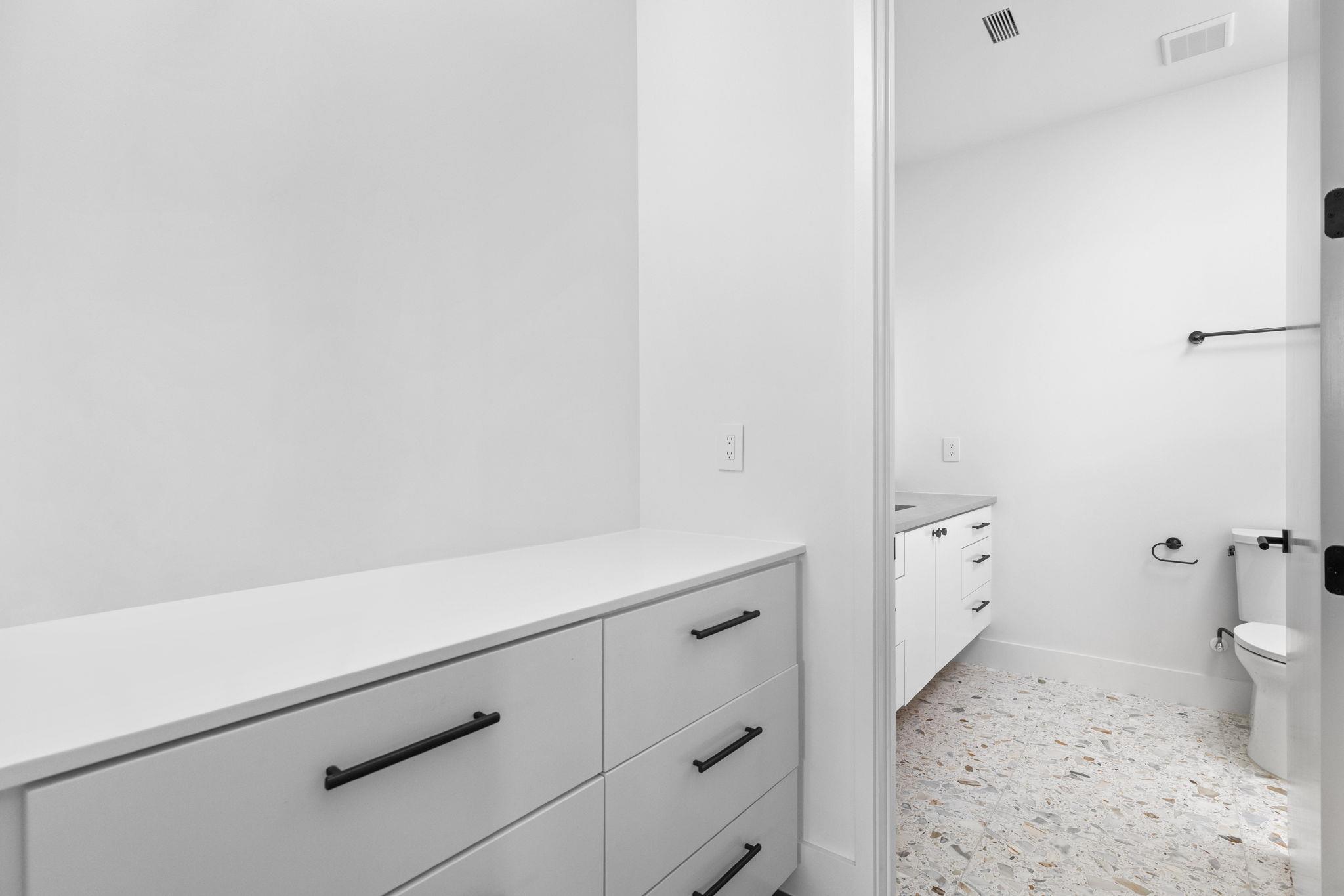 2701 Greenlee Dr, Austin, TX 78703