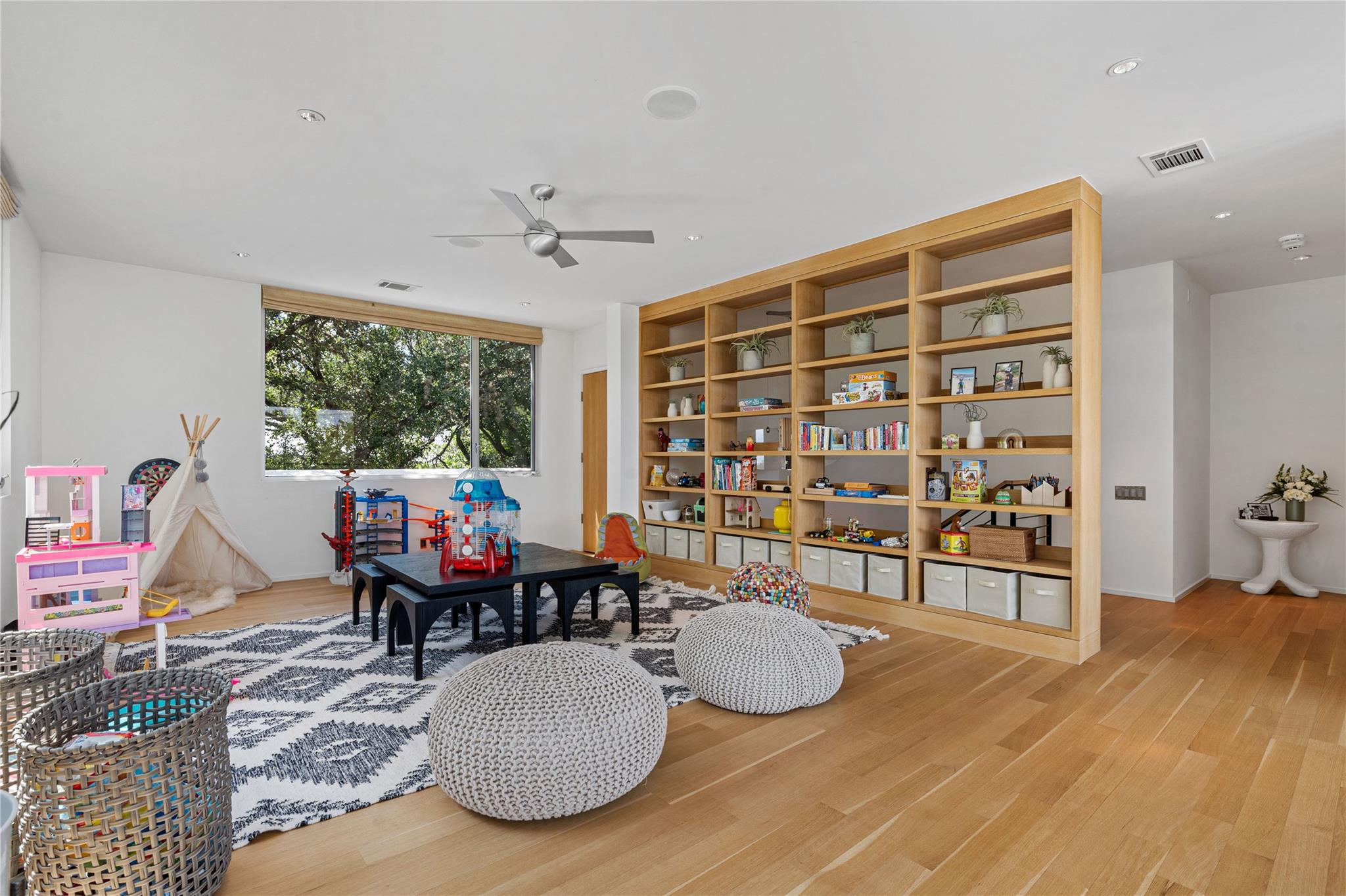 2505 Stratford Dr, Austin, TX 78746