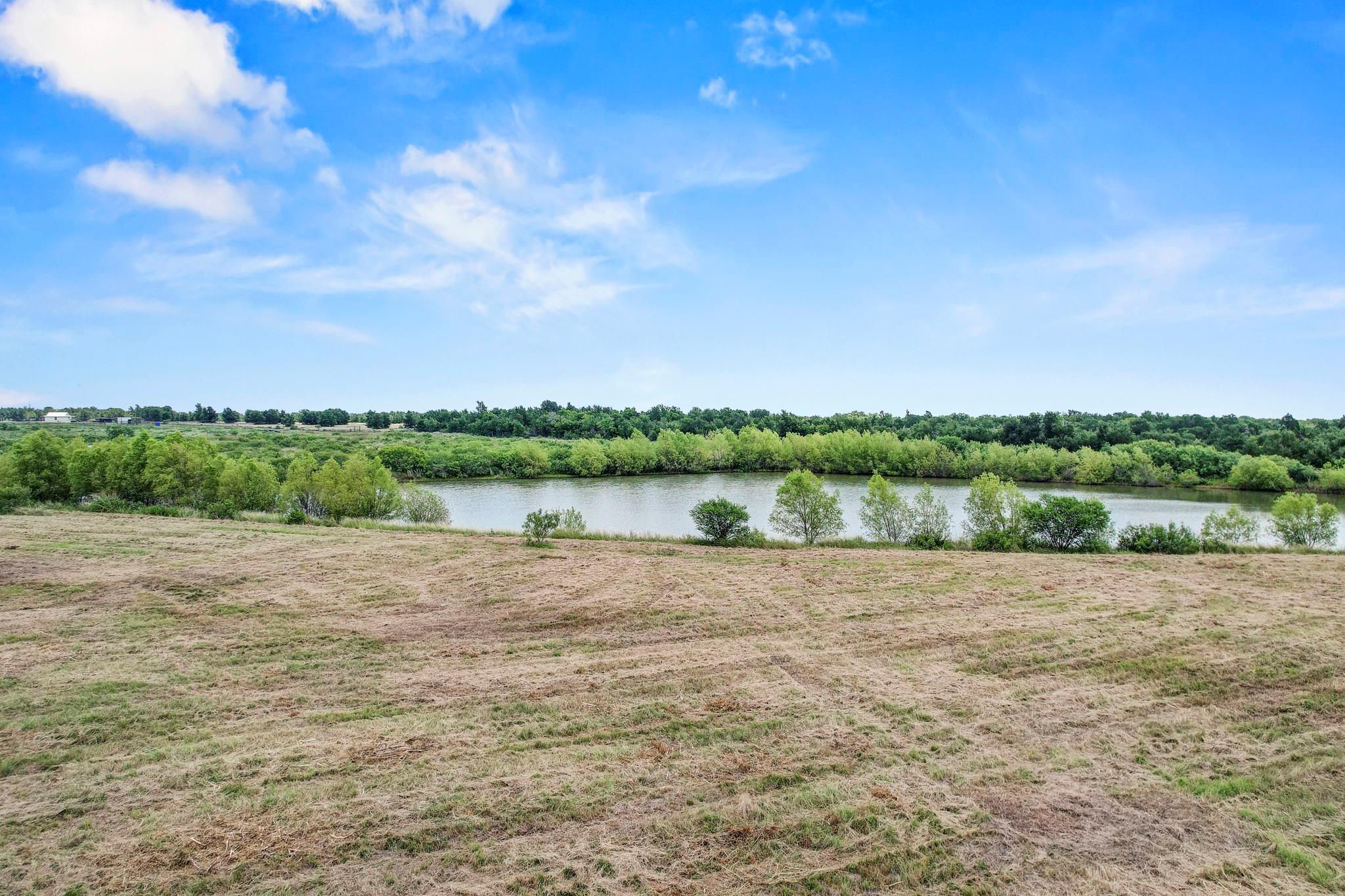 3935 County Road 463, Elgin, TX 78621