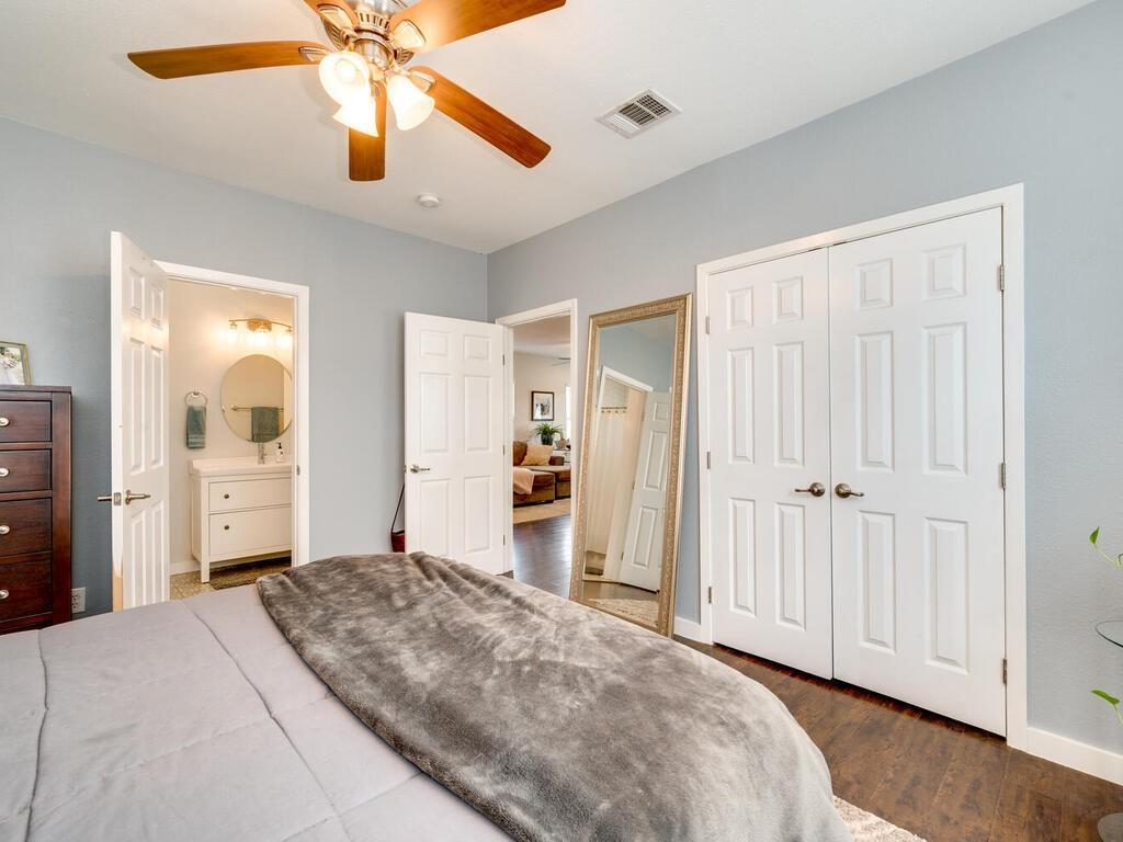 3010 E 14th St, Austin, TX 78702