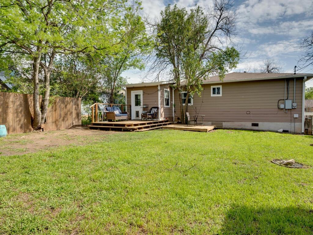 3010 E 14th St, Austin, TX 78702