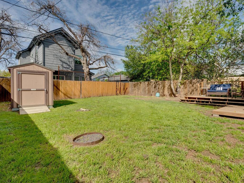 3010 E 14th St, Austin, TX 78702