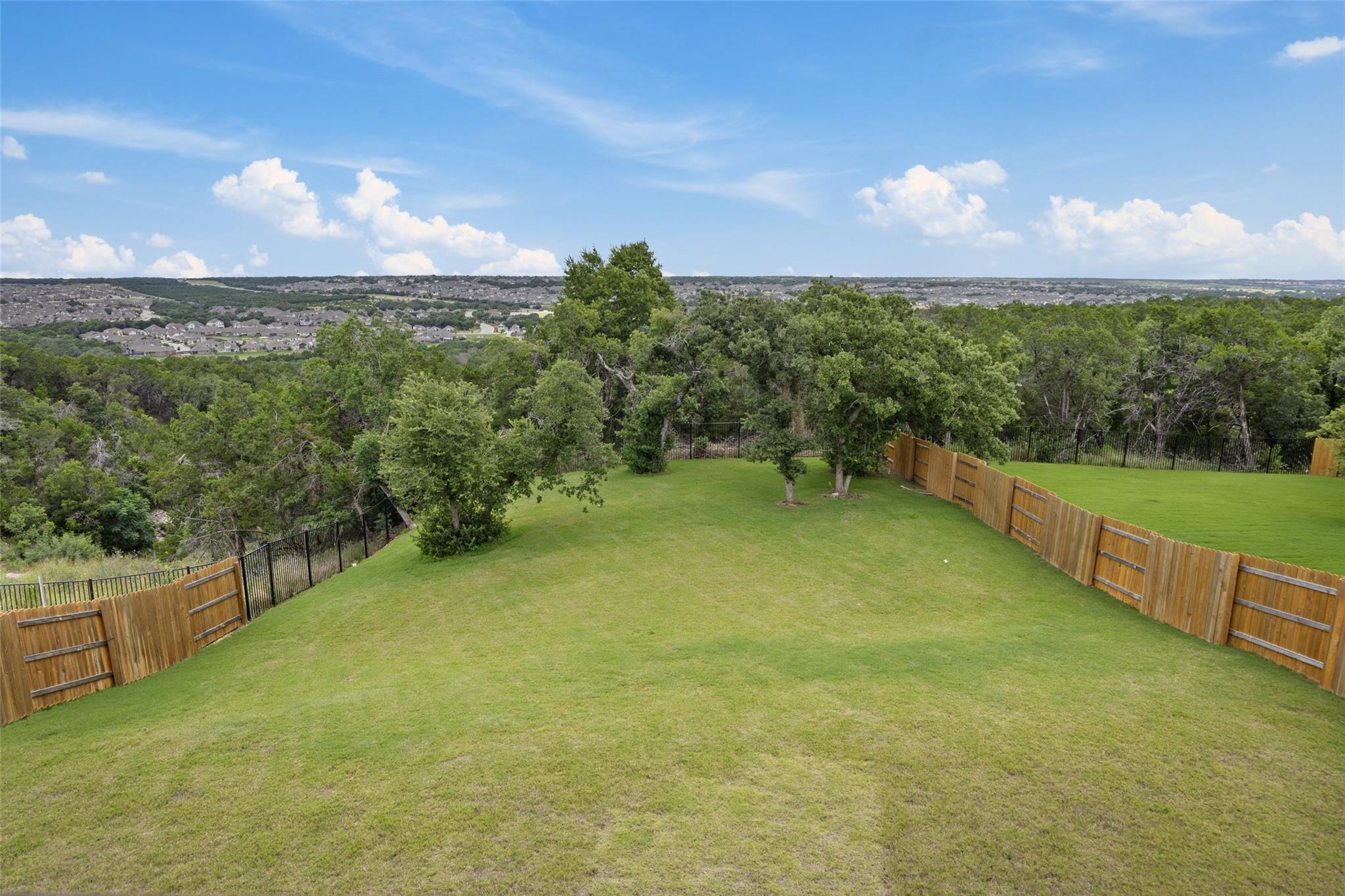 2233 Bellisa Vista Dr, Leander, TX 78641