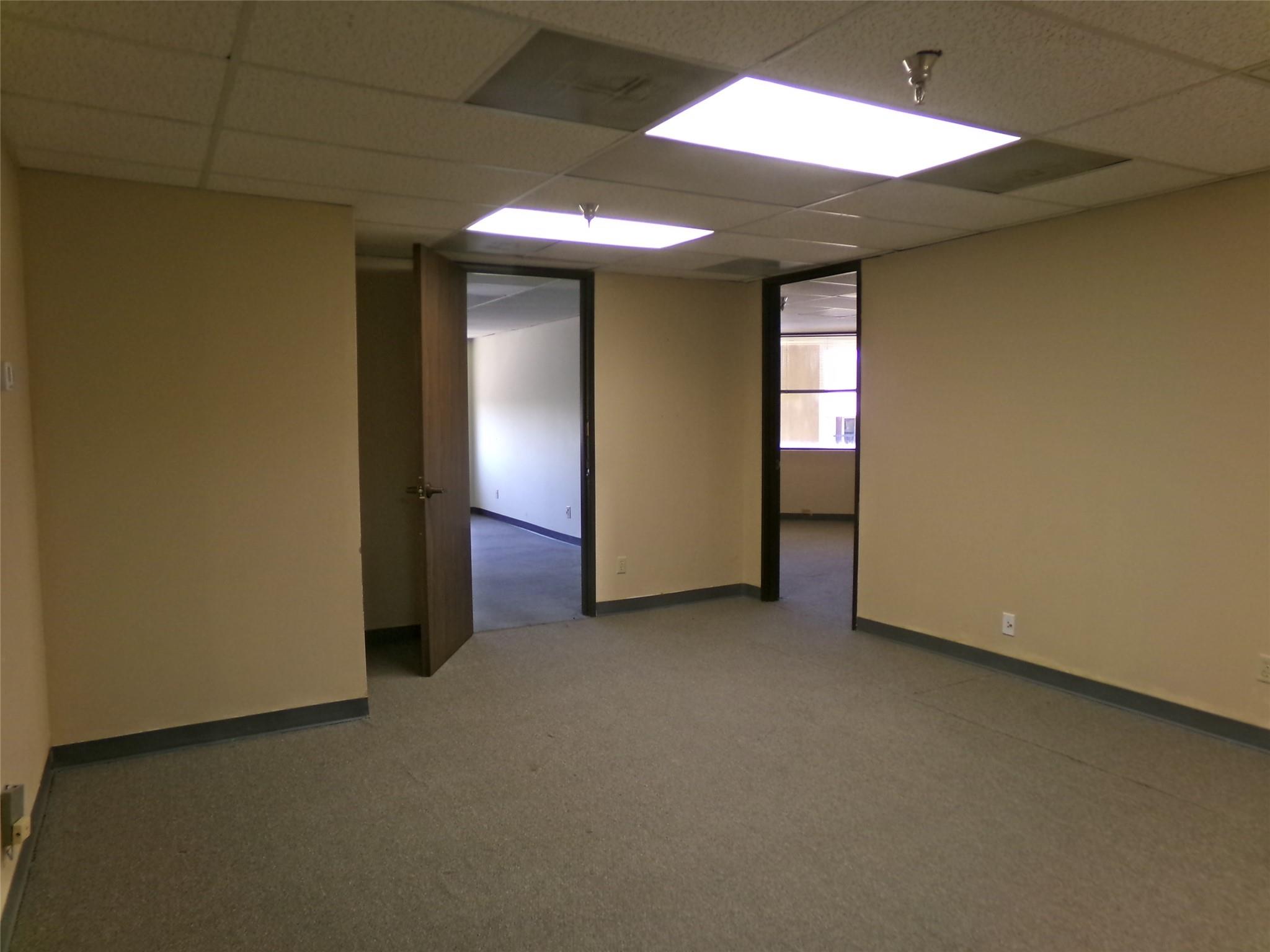 9800 N Lamar Blvd # 216/218, Austin, TX 78753