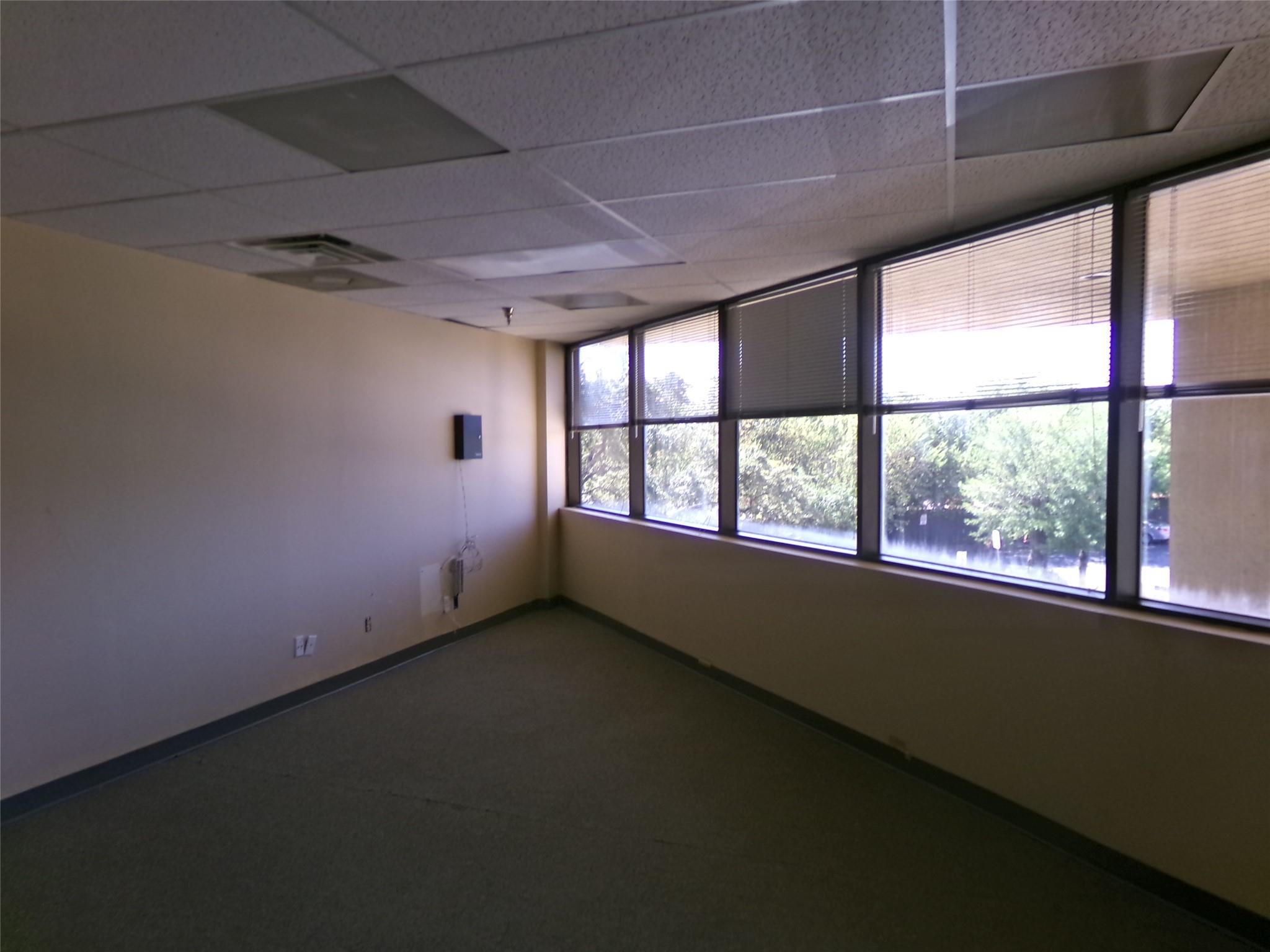 9800 N Lamar Blvd # 216/218, Austin, TX 78753