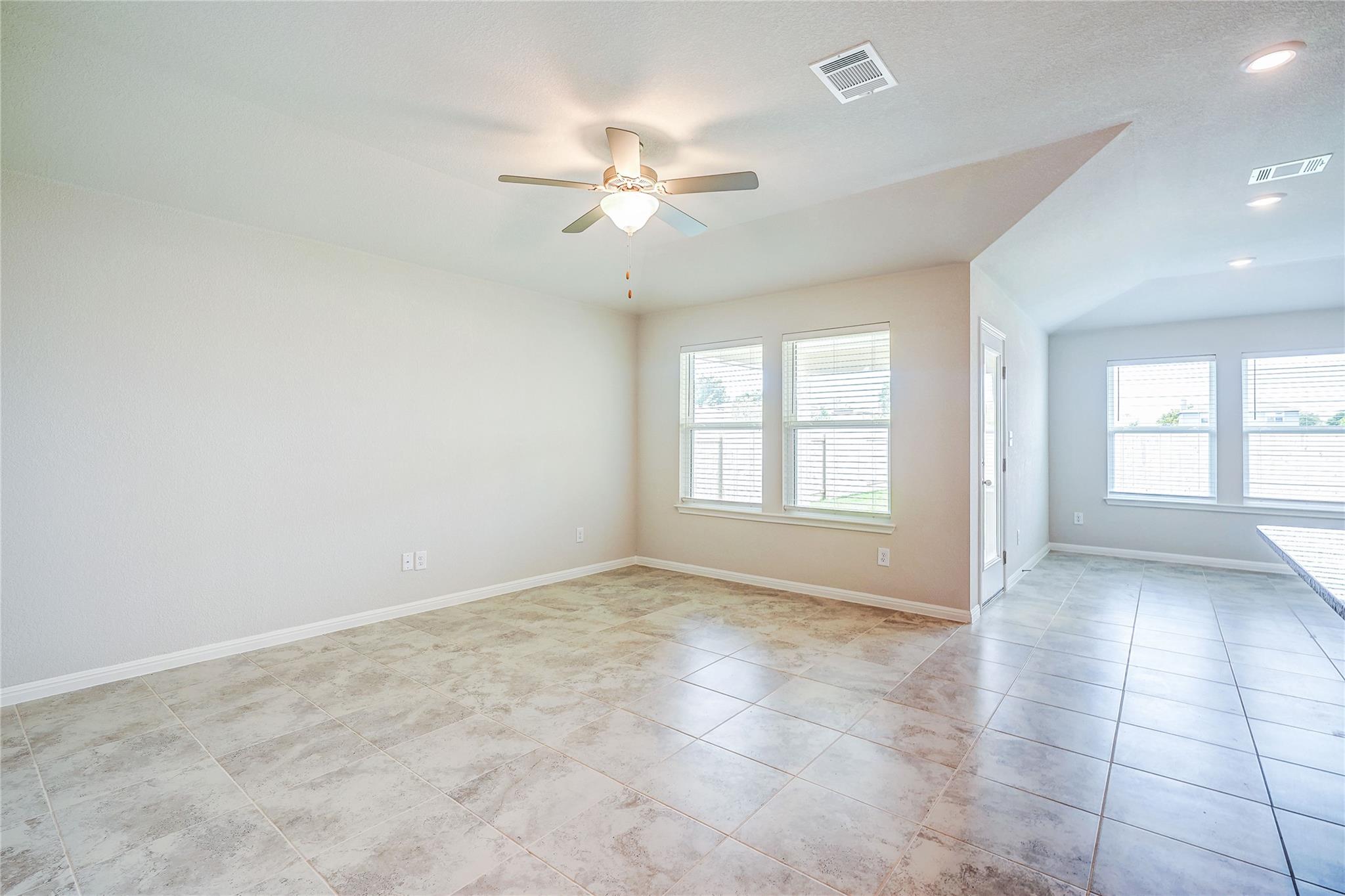 1007 Whelk Loop, Hutto, TX 78634