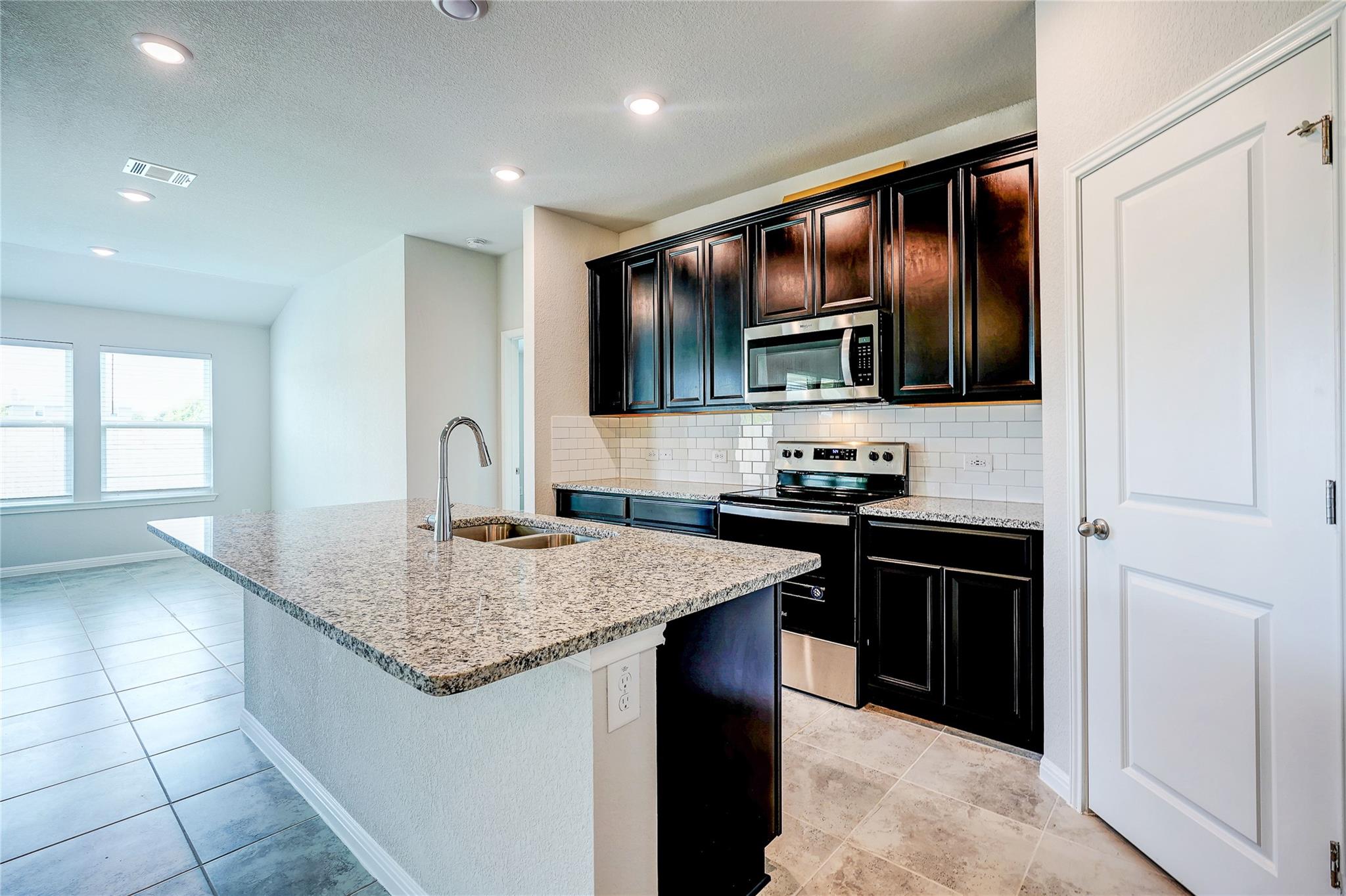 1007 Whelk Loop, Hutto, TX 78634