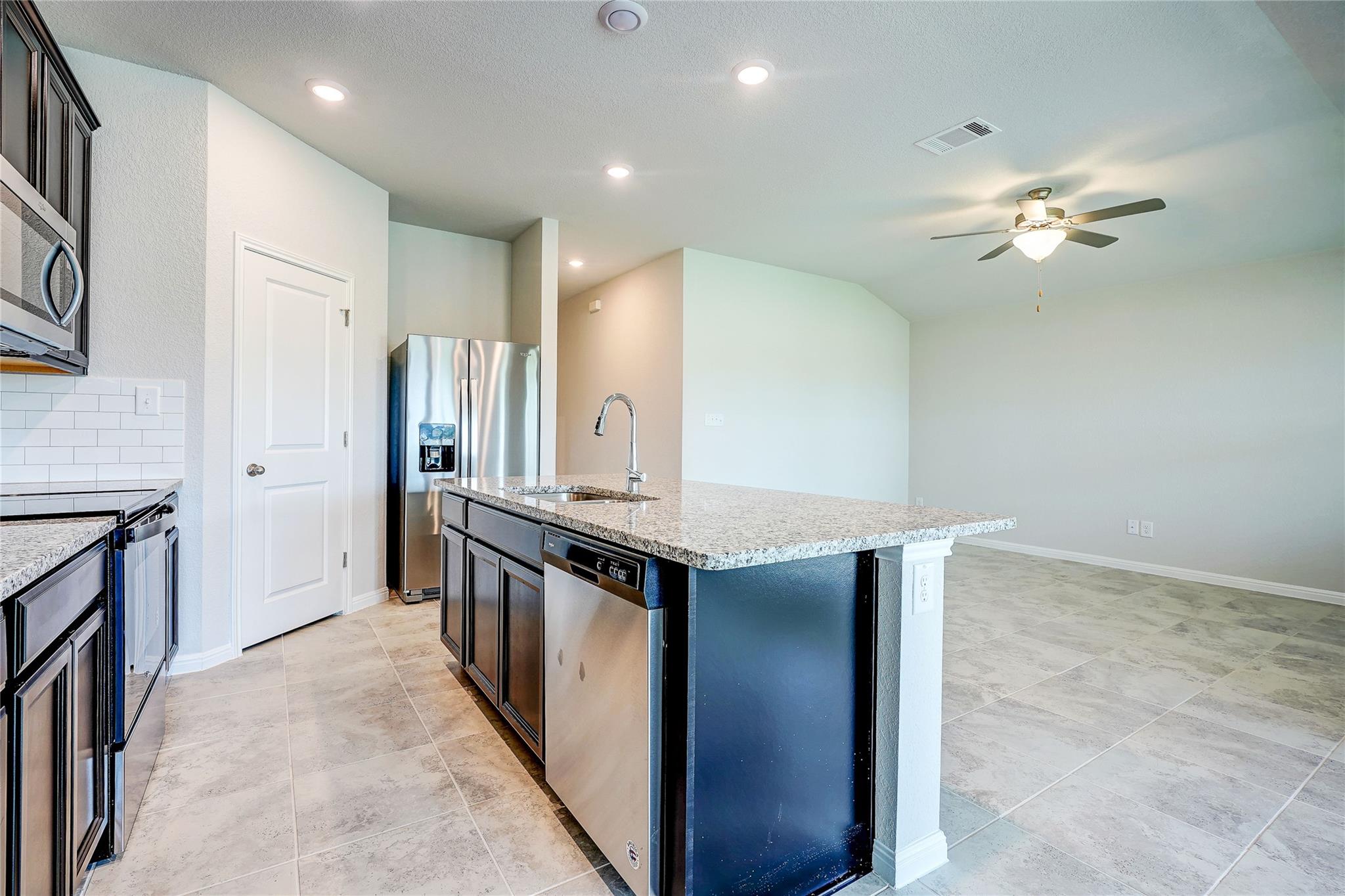 1007 Whelk Loop, Hutto, TX 78634