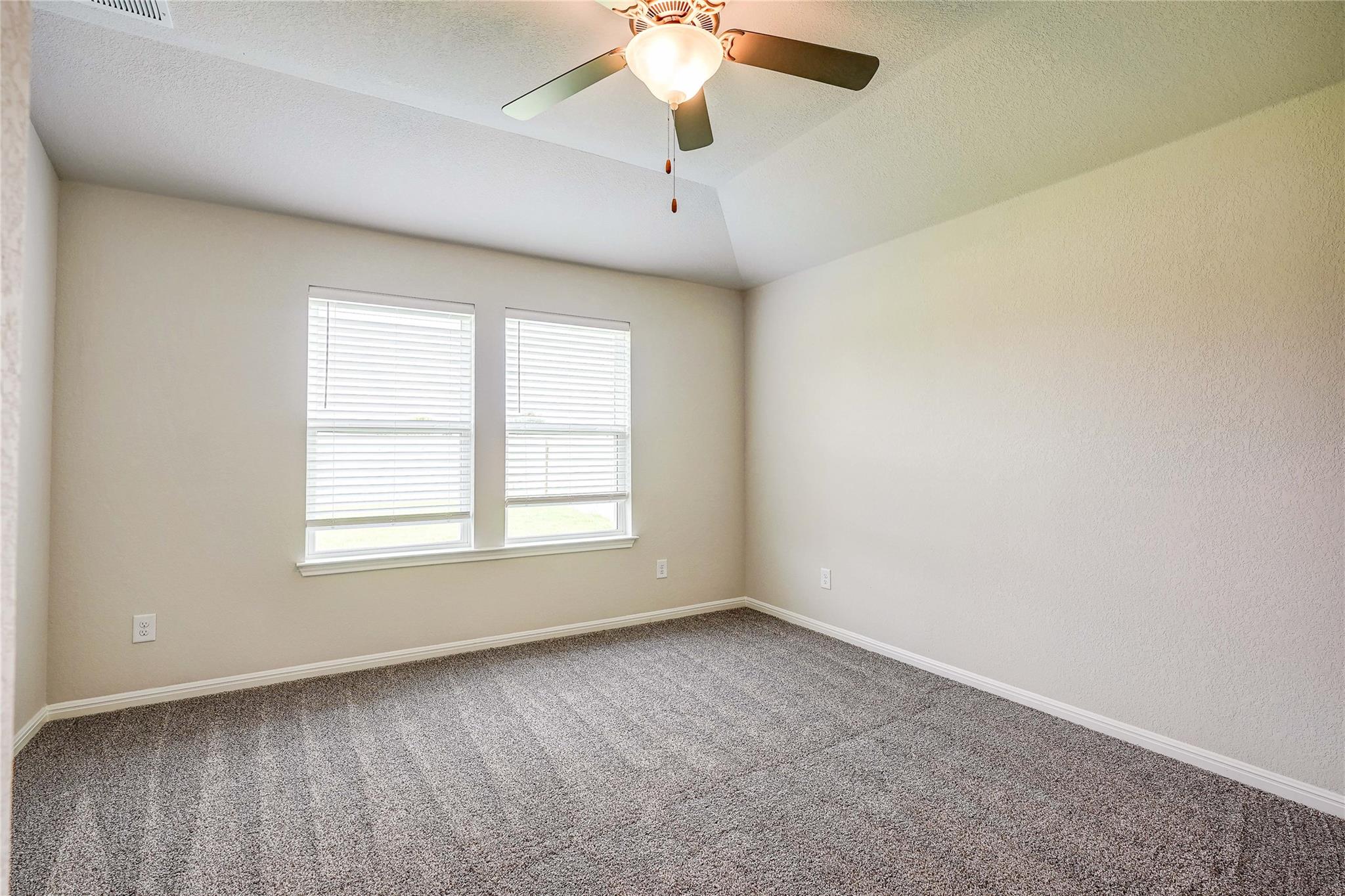 1007 Whelk Loop, Hutto, TX 78634