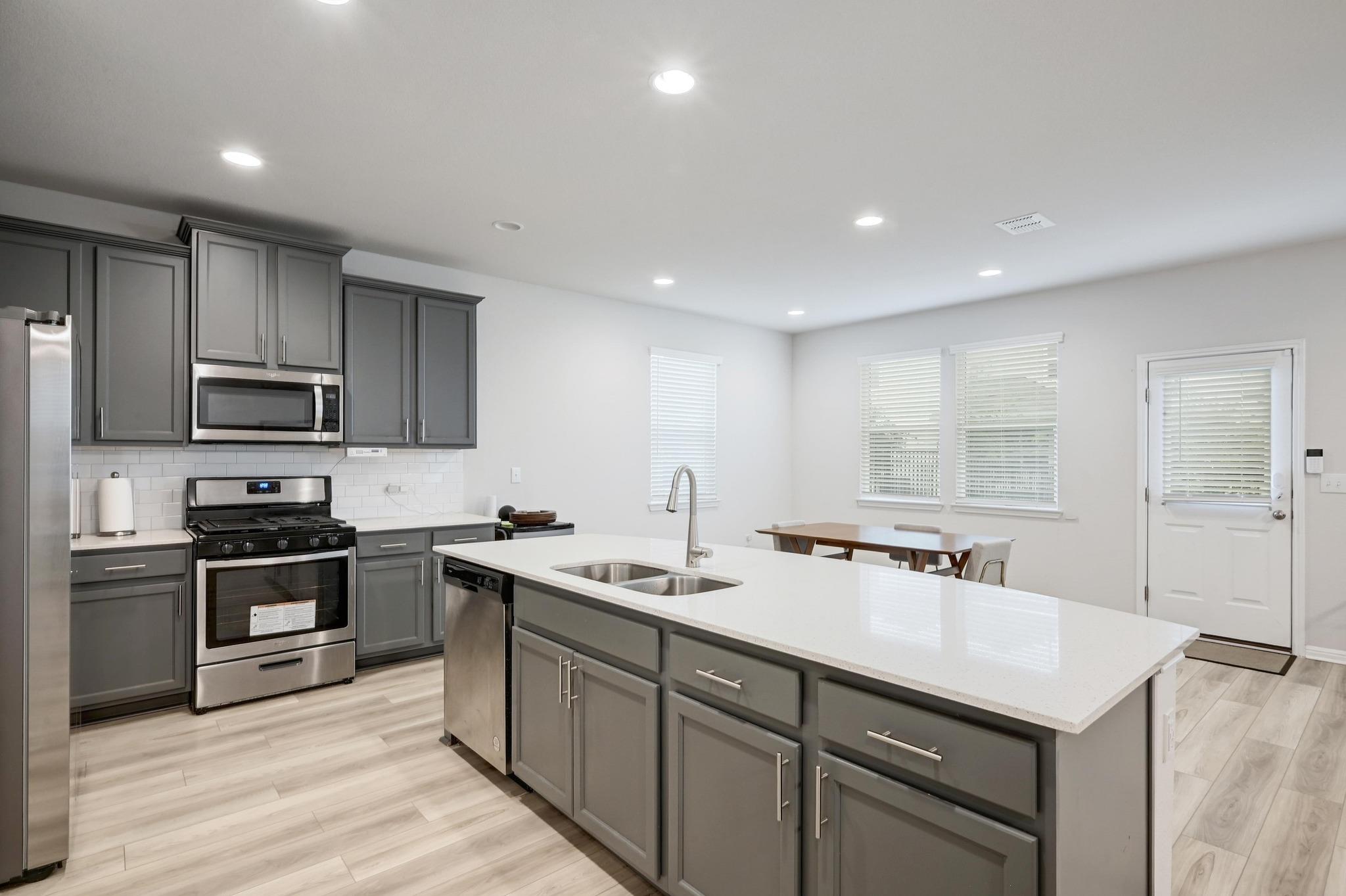 10005 Dawn Pearl Dr, Austin, TX 78748