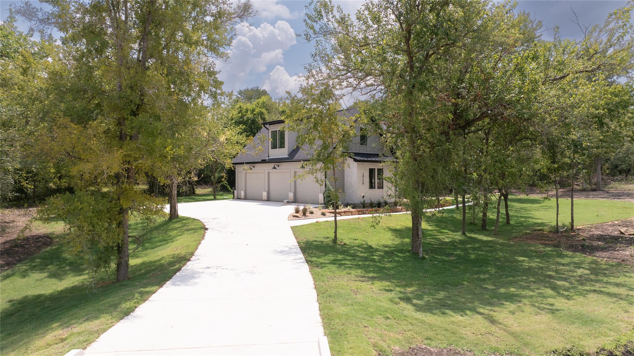 10170 Hidden Trl, Chappell Hill, TX 77426