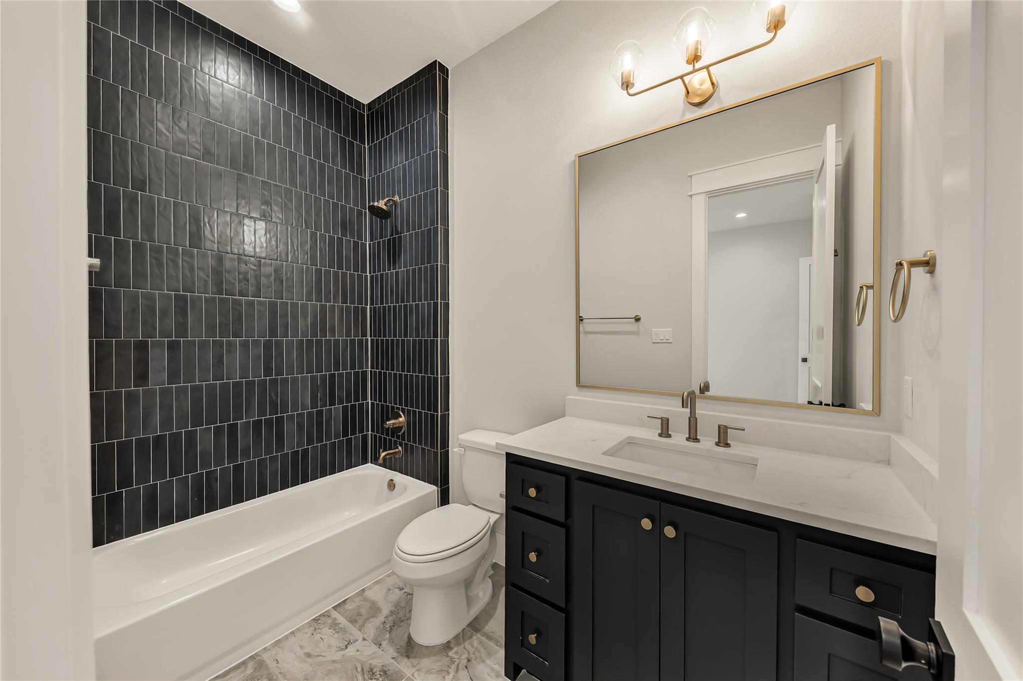 10170 Hidden Trl, Chappell Hill, TX 77426