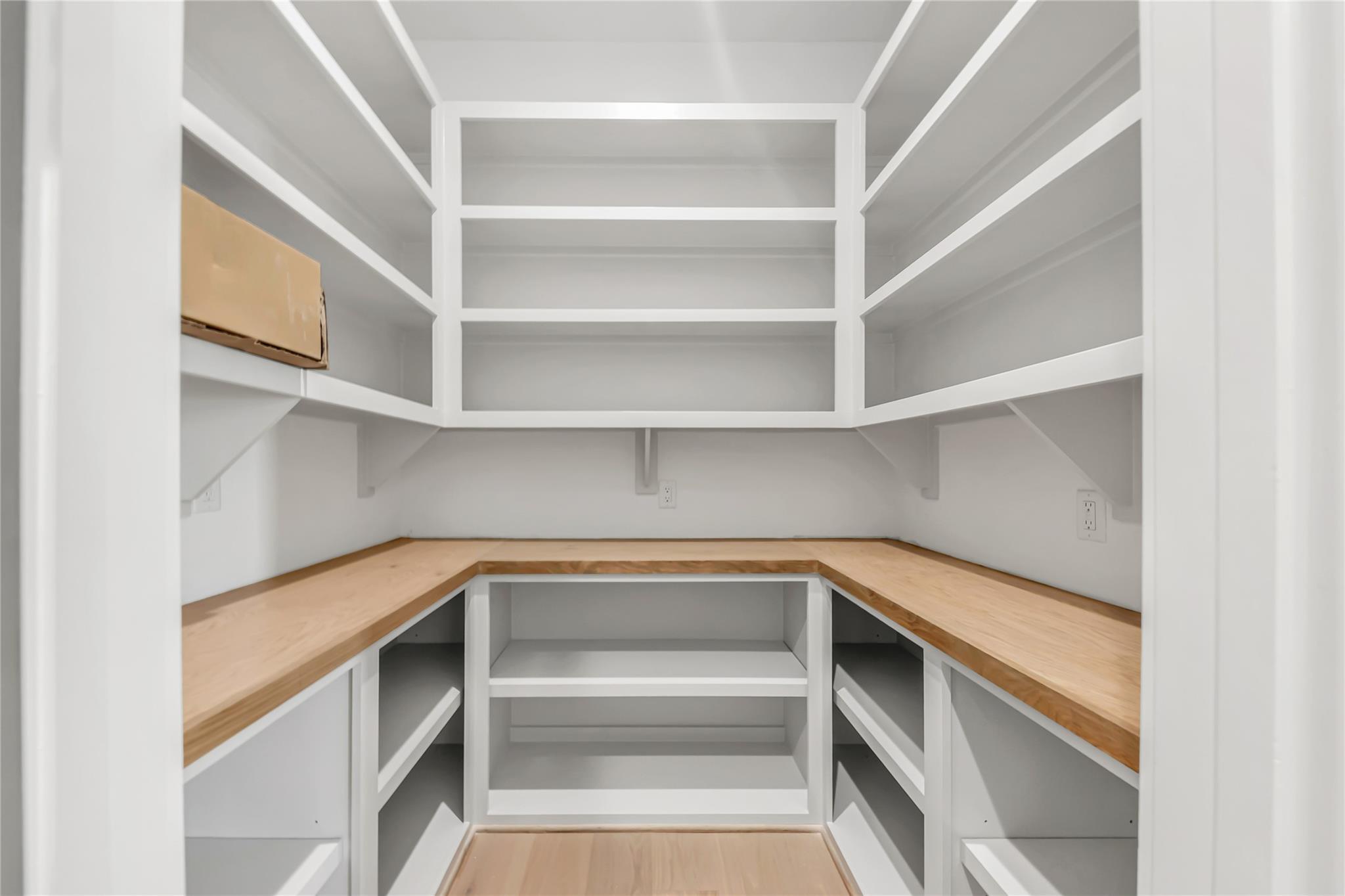 10170 Hidden Trl, Chappell Hill, TX 77426