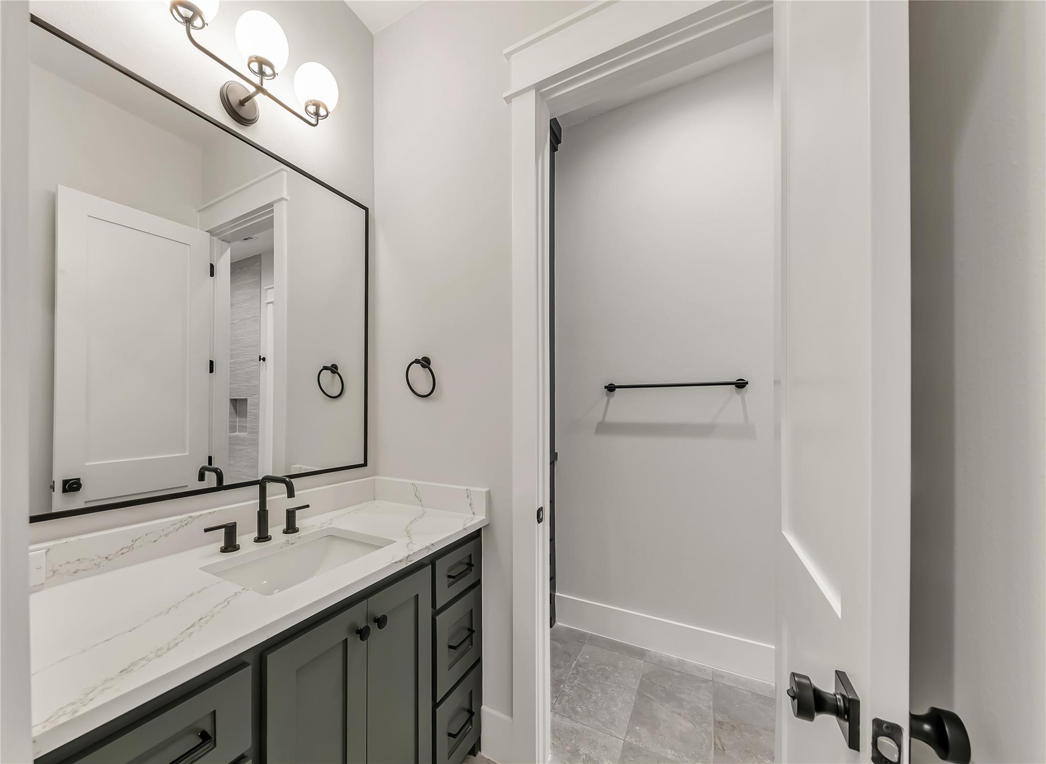 10170 Hidden Trl, Chappell Hill, TX 77426