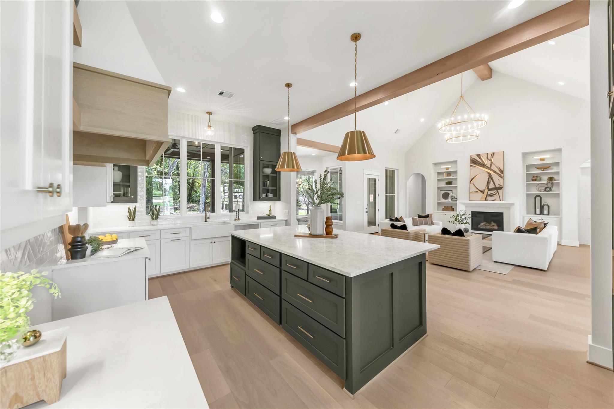 10170 Hidden Trl, Chappell Hill, TX 77426