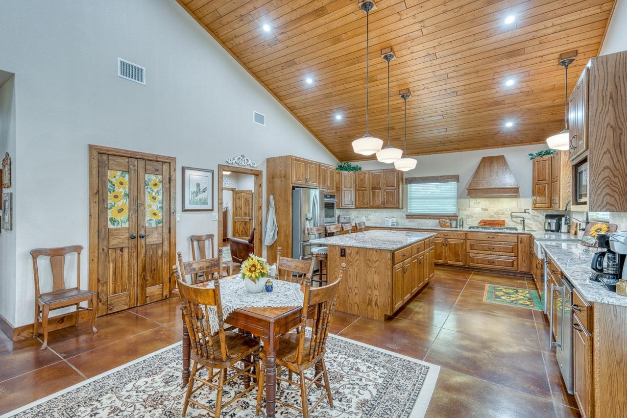 5020 County Road 252, Bertram, TX 78605