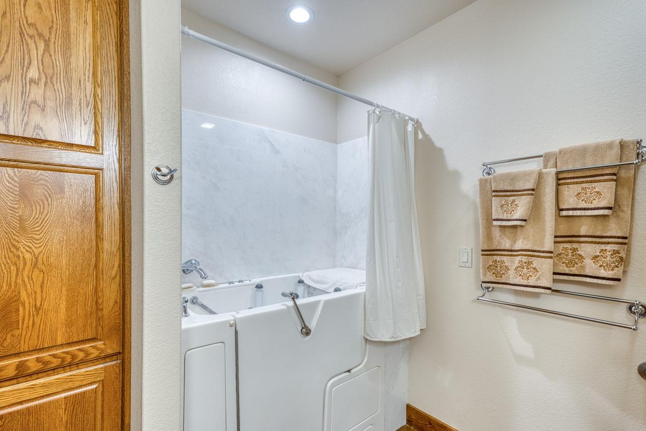 5020 County Road 252, Bertram, TX 78605