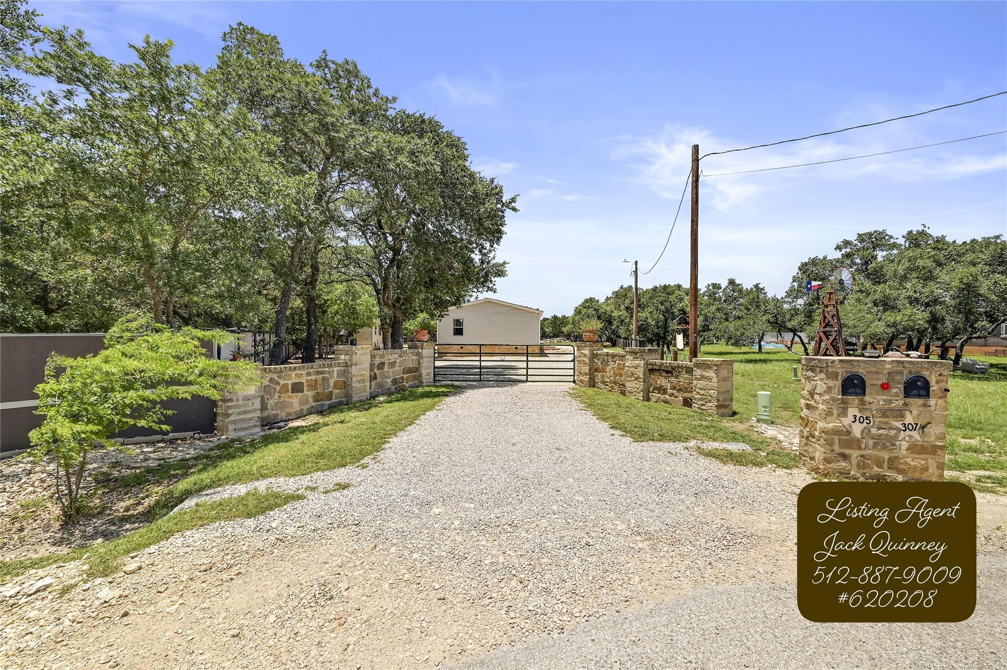 305 Saratoga Springs Cv, Liberty Hill, TX 78642