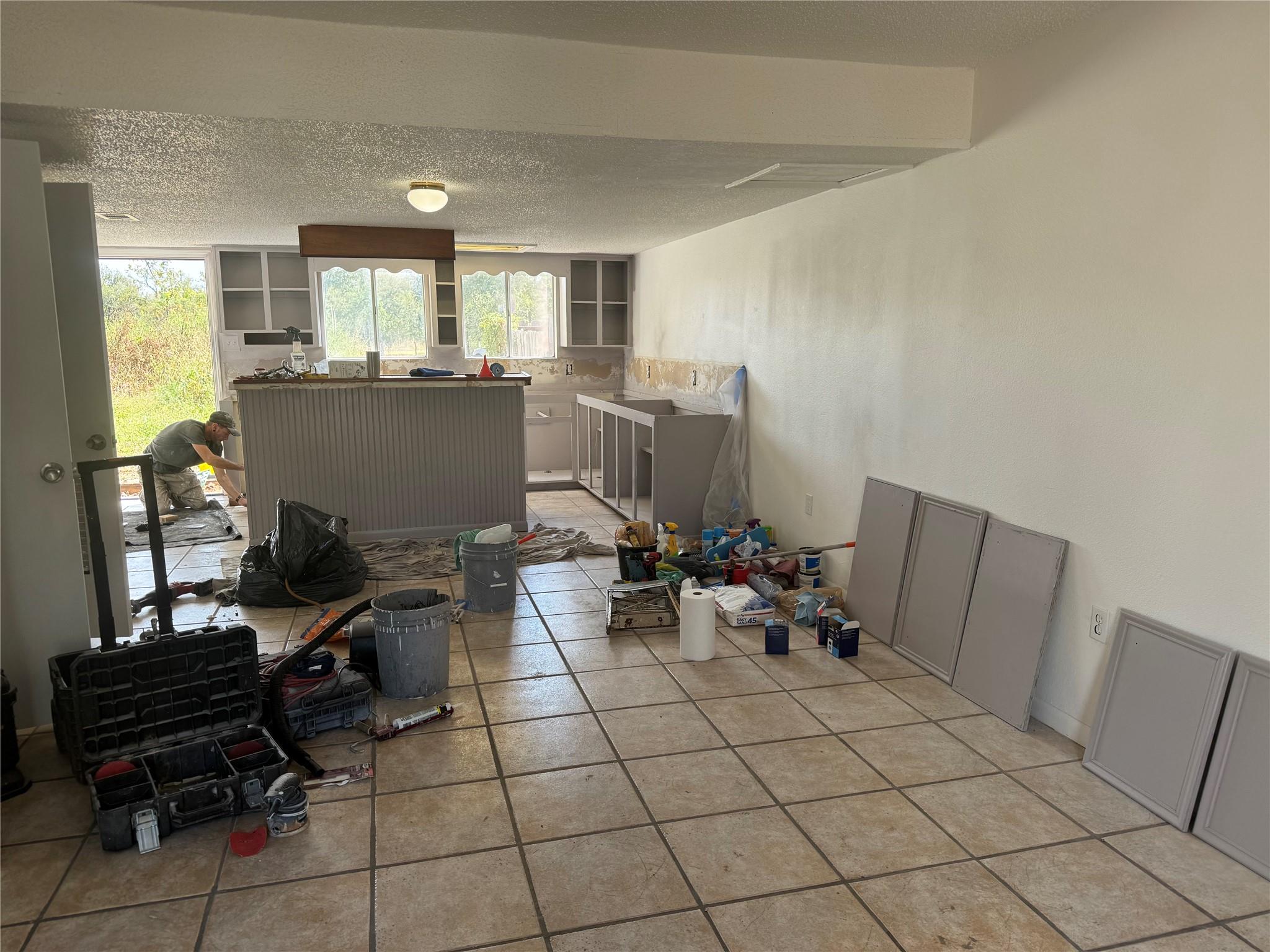 161 Fm 1209, Cedar Creek, TX 78612