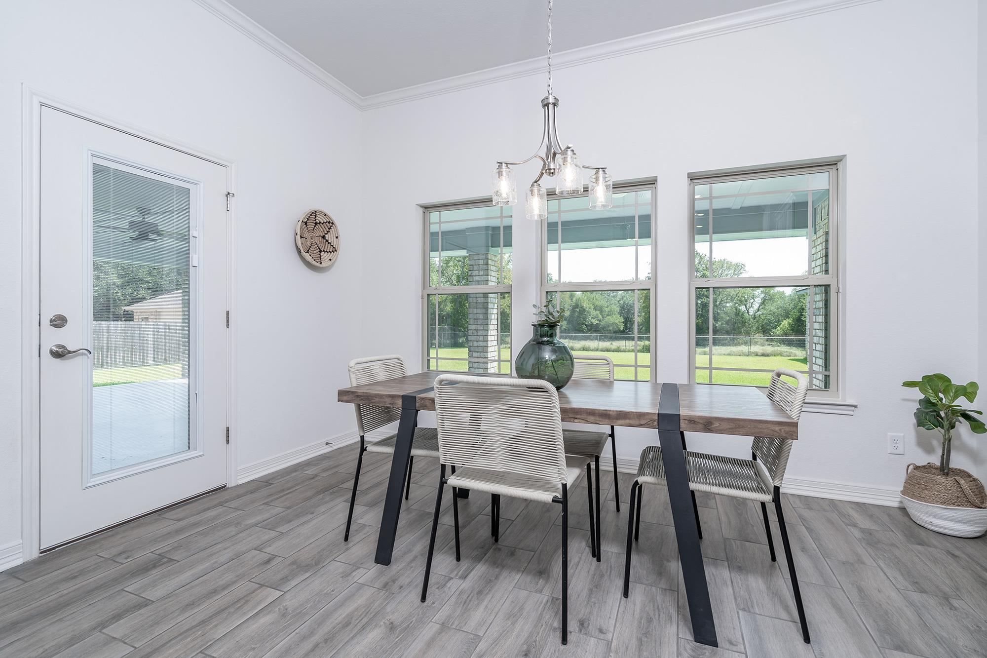 205 Presa Dr, Salado, TX 76571