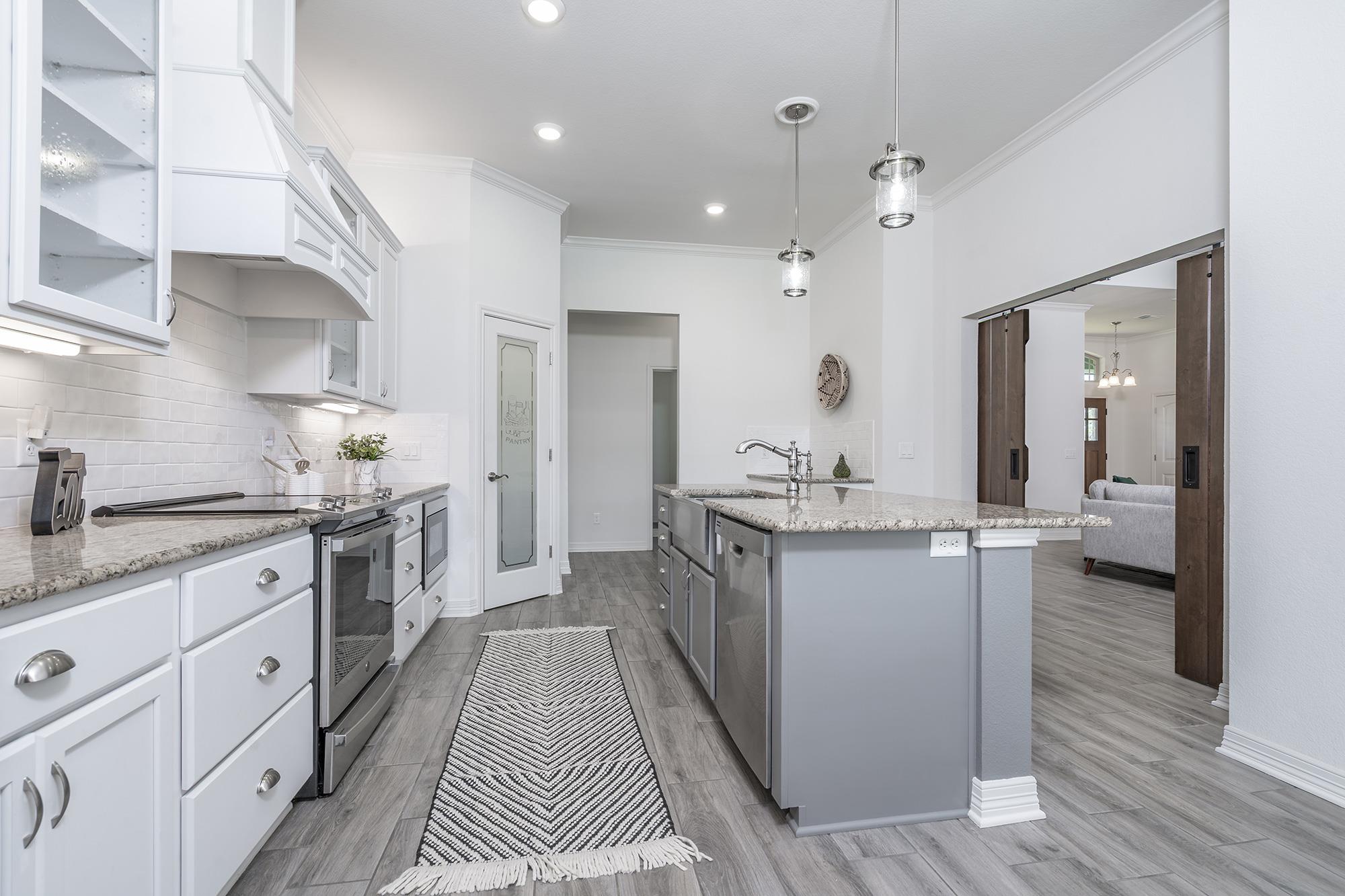 205 Presa Dr, Salado, TX 76571