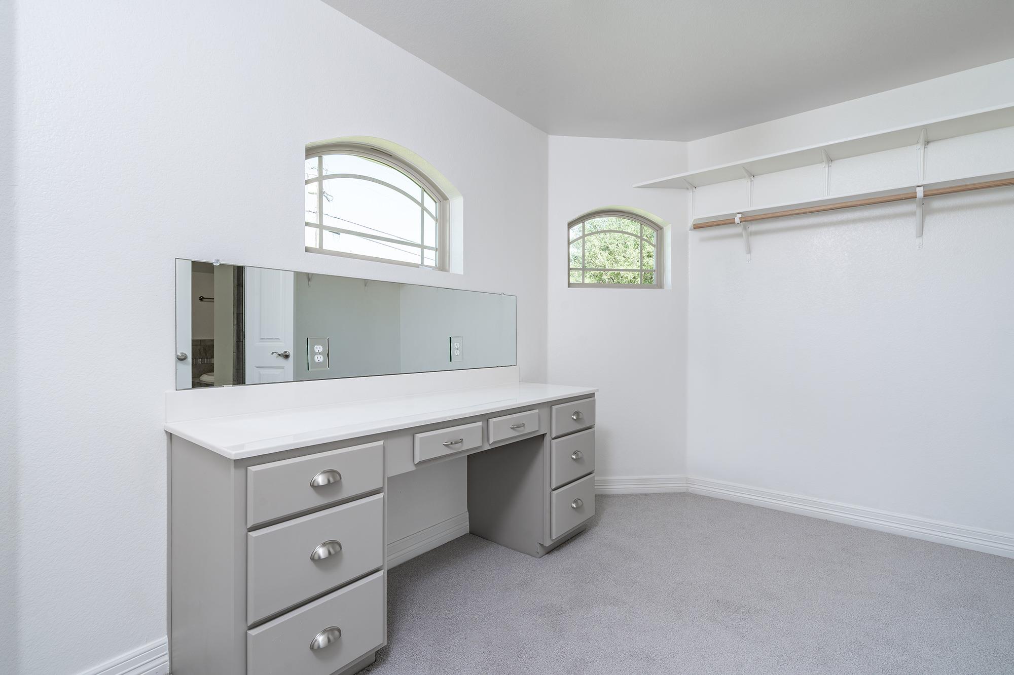 205 Presa Dr, Salado, TX 76571