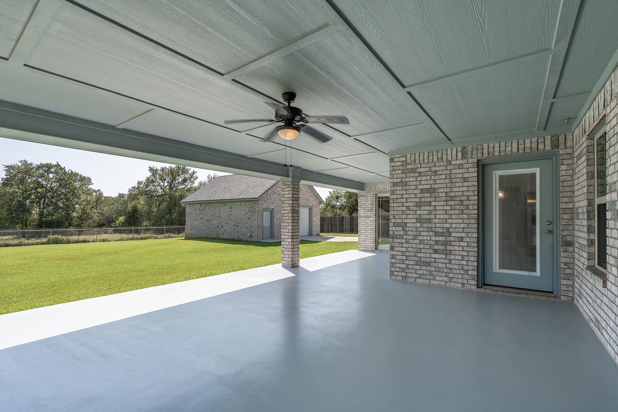 205 Presa Dr, Salado, TX 76571