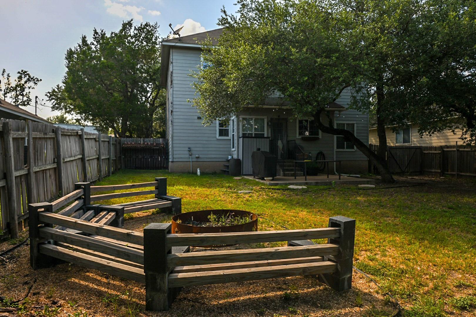2003 White Dove Pass, Austin, TX 78734