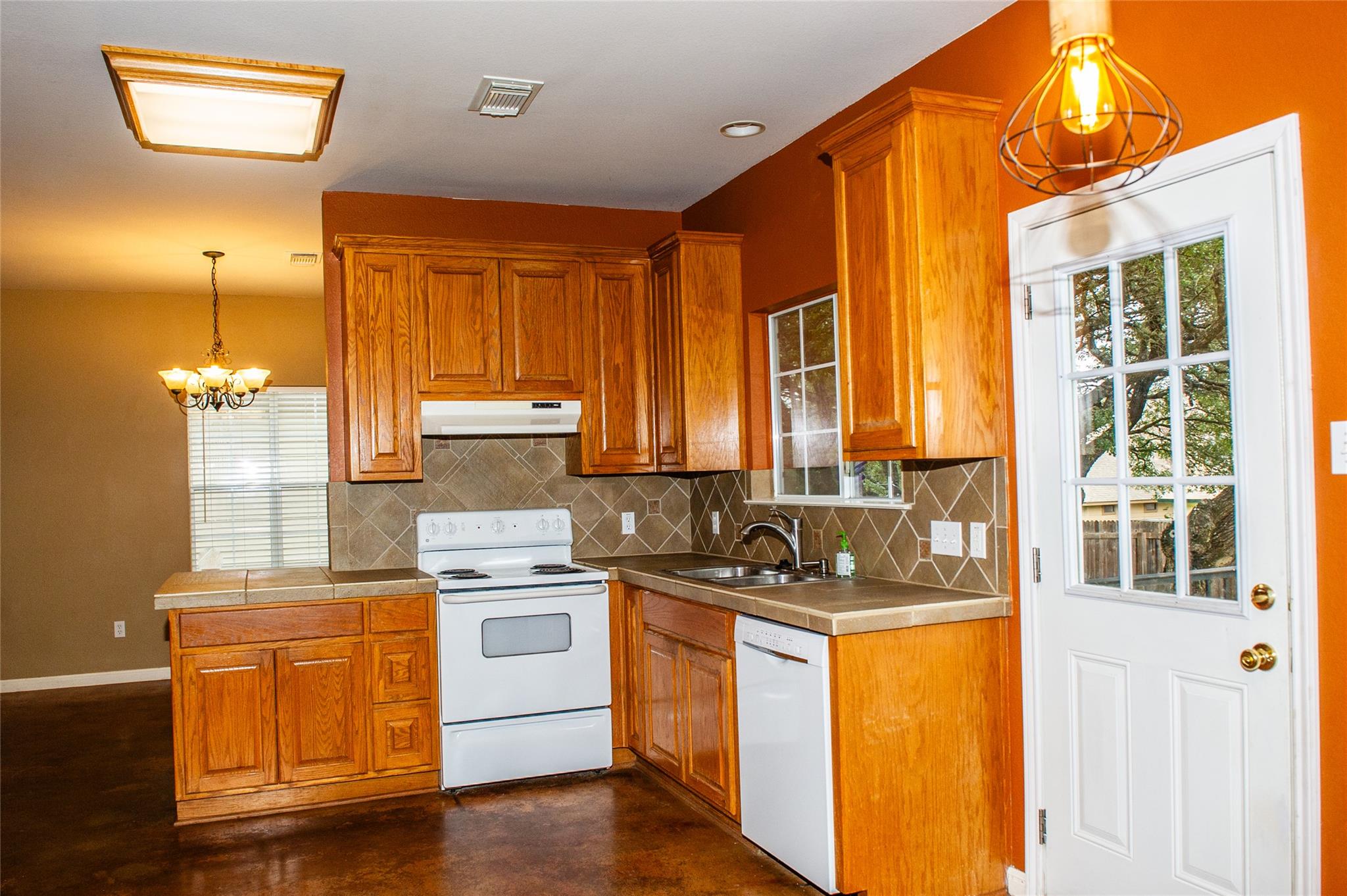 2003 White Dove Pass, Austin, TX 78734