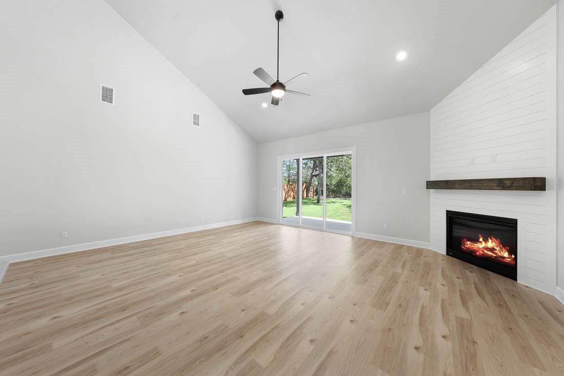 102 Kent St, Bastrop, TX 78602