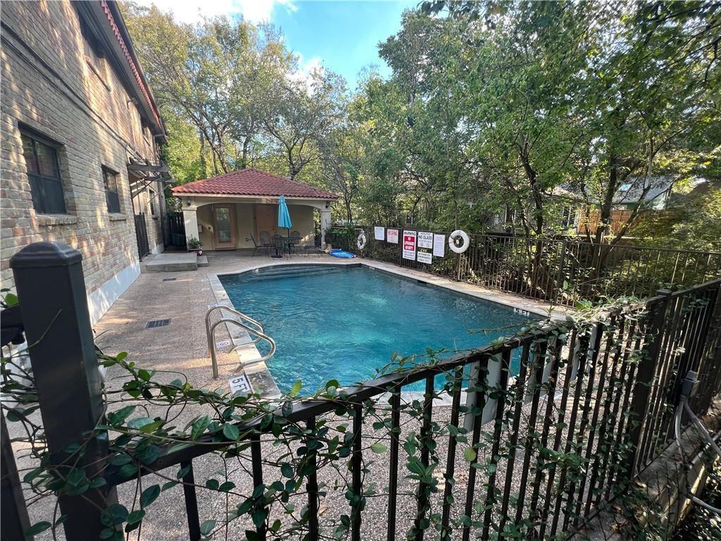 407 E 45th St # 108, Austin, TX 78751