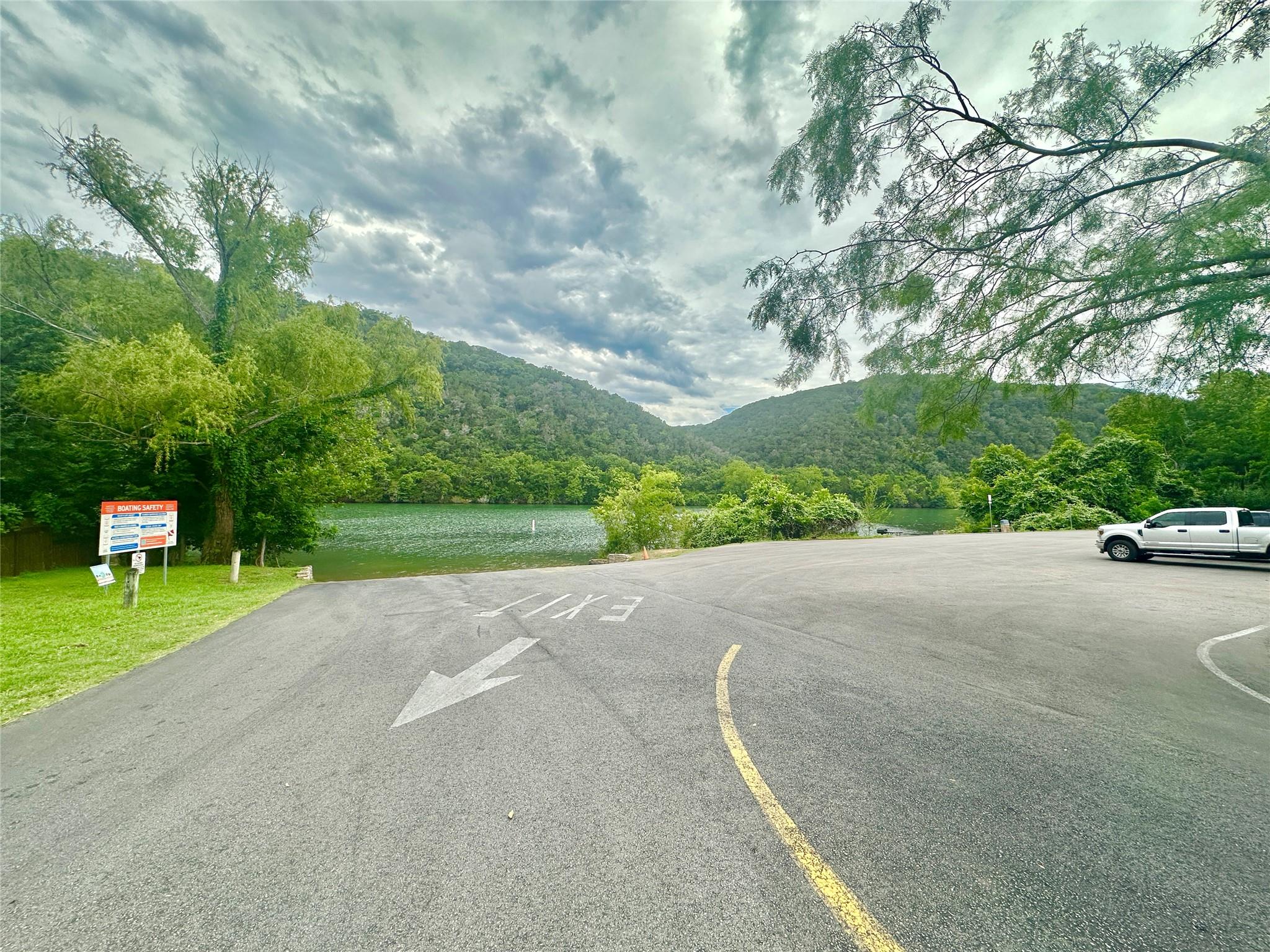 1302 S Quinlan Park Rd, Austin, TX 78732