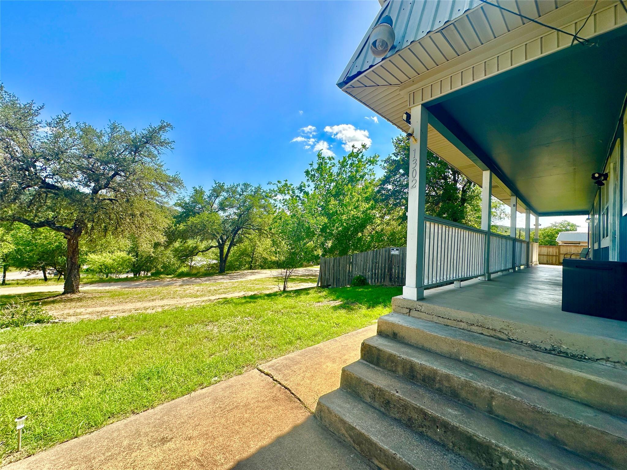 1302 S Quinlan Park Rd, Austin, TX 78732