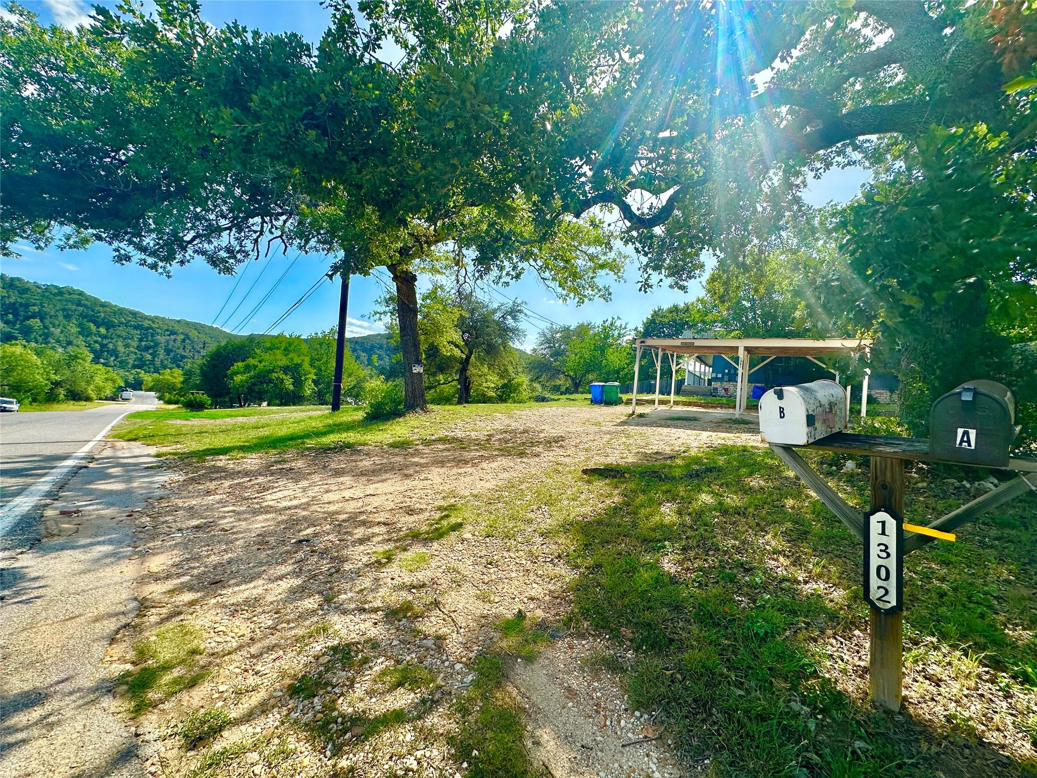 1302 S Quinlan Park Rd, Austin, TX 78732