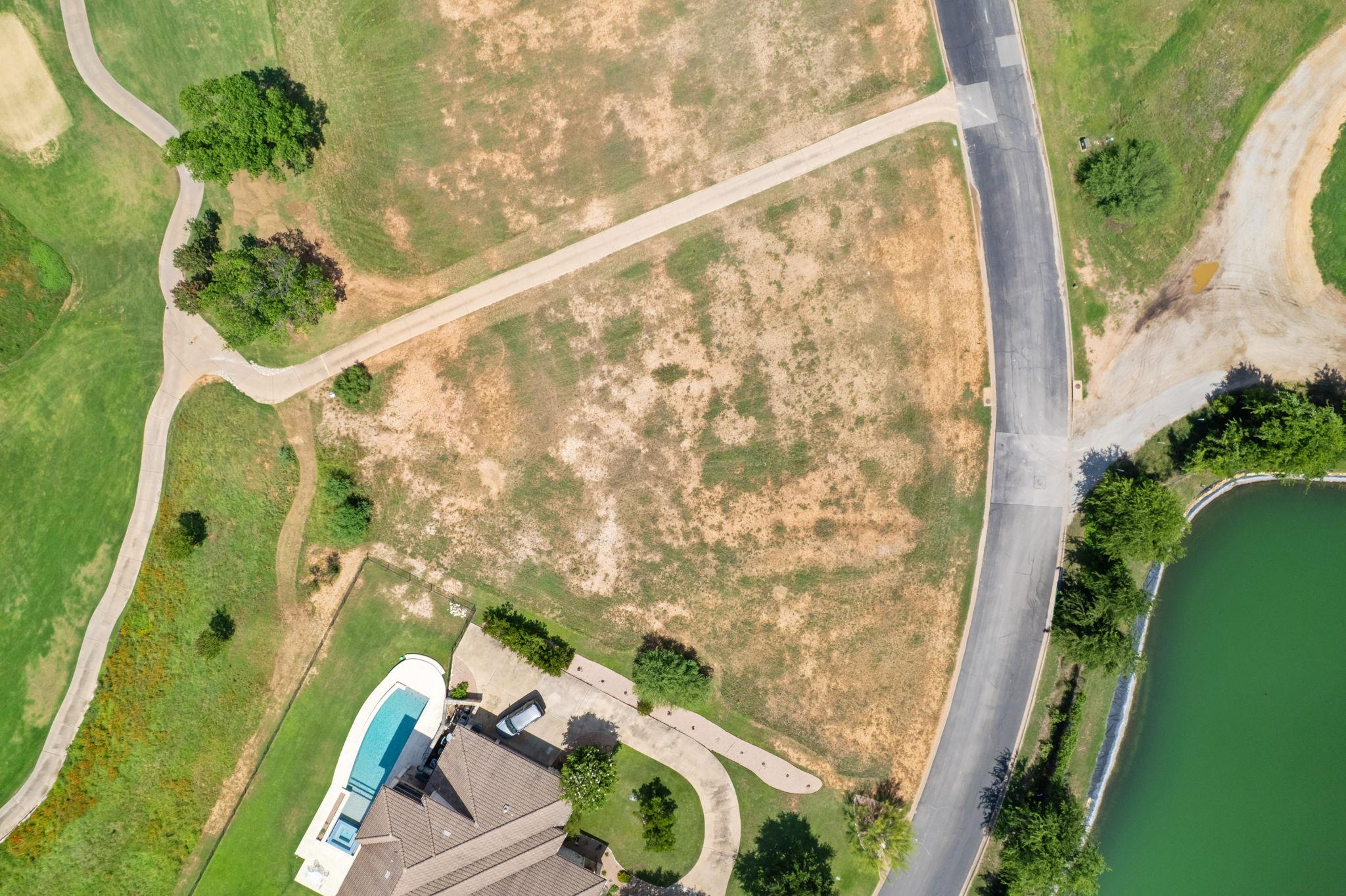 1808 Ballinger Dr, Spicewood, TX 78669