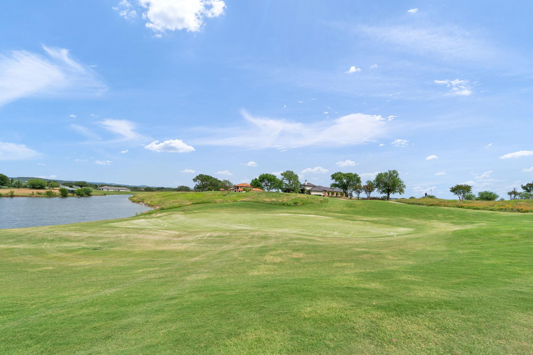 1808 Ballinger Dr, Spicewood, TX 78669