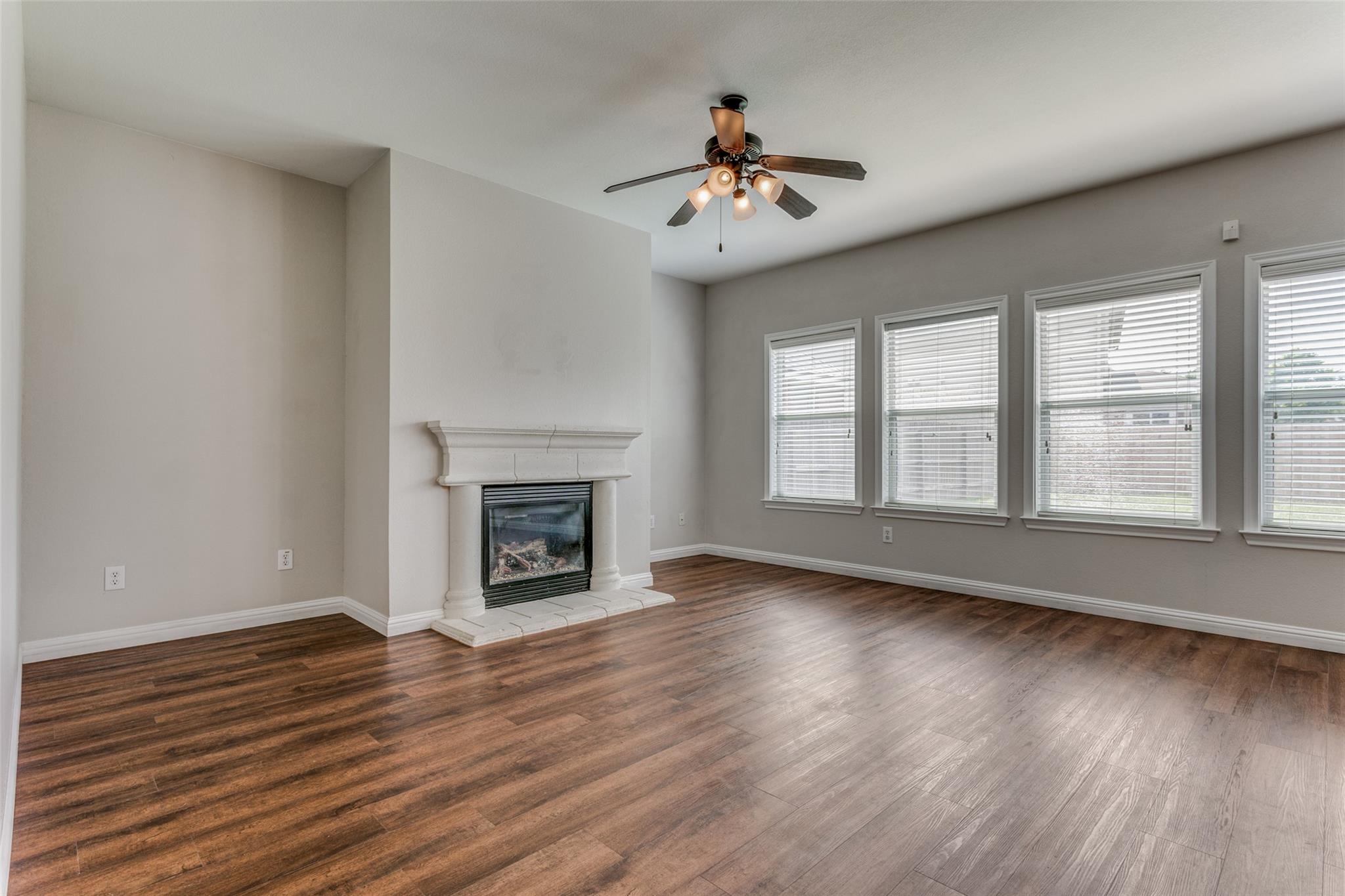 2813 Kickapoo Cavern Dr, Pflugerville, TX 78660