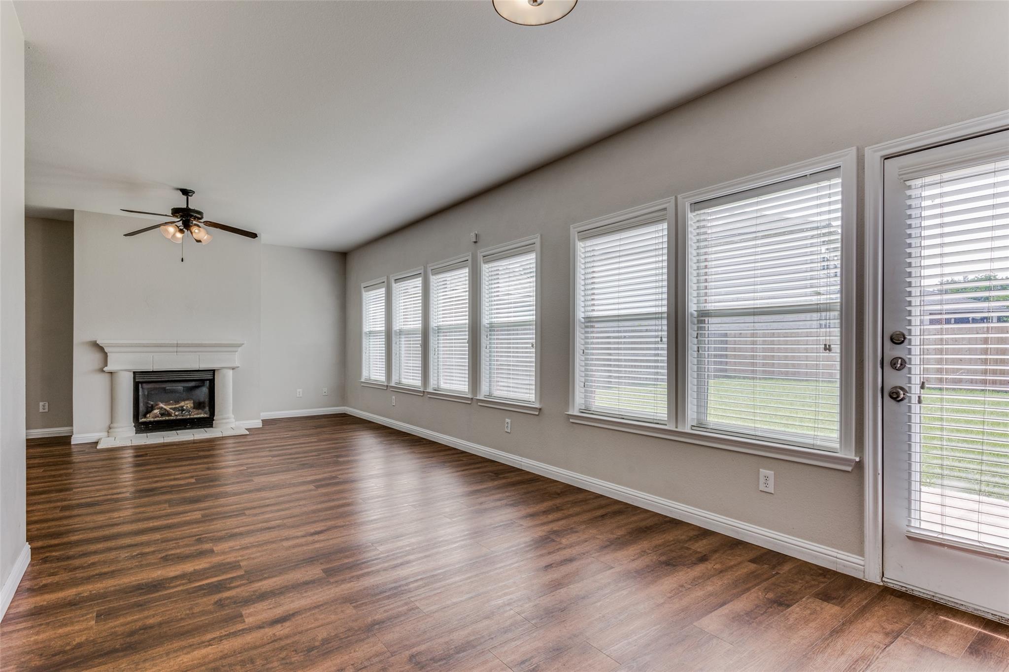 2813 Kickapoo Cavern Dr, Pflugerville, TX 78660