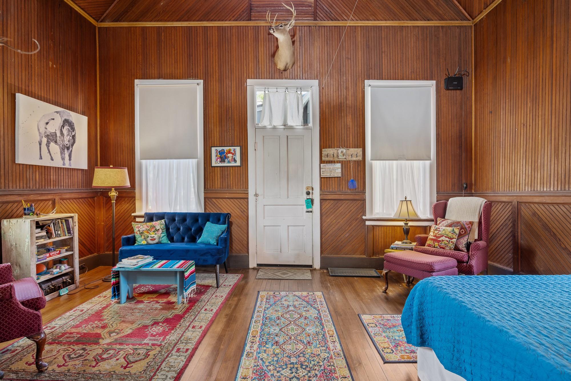 684 Stoneleigh Rd, Center Point, TX 78010