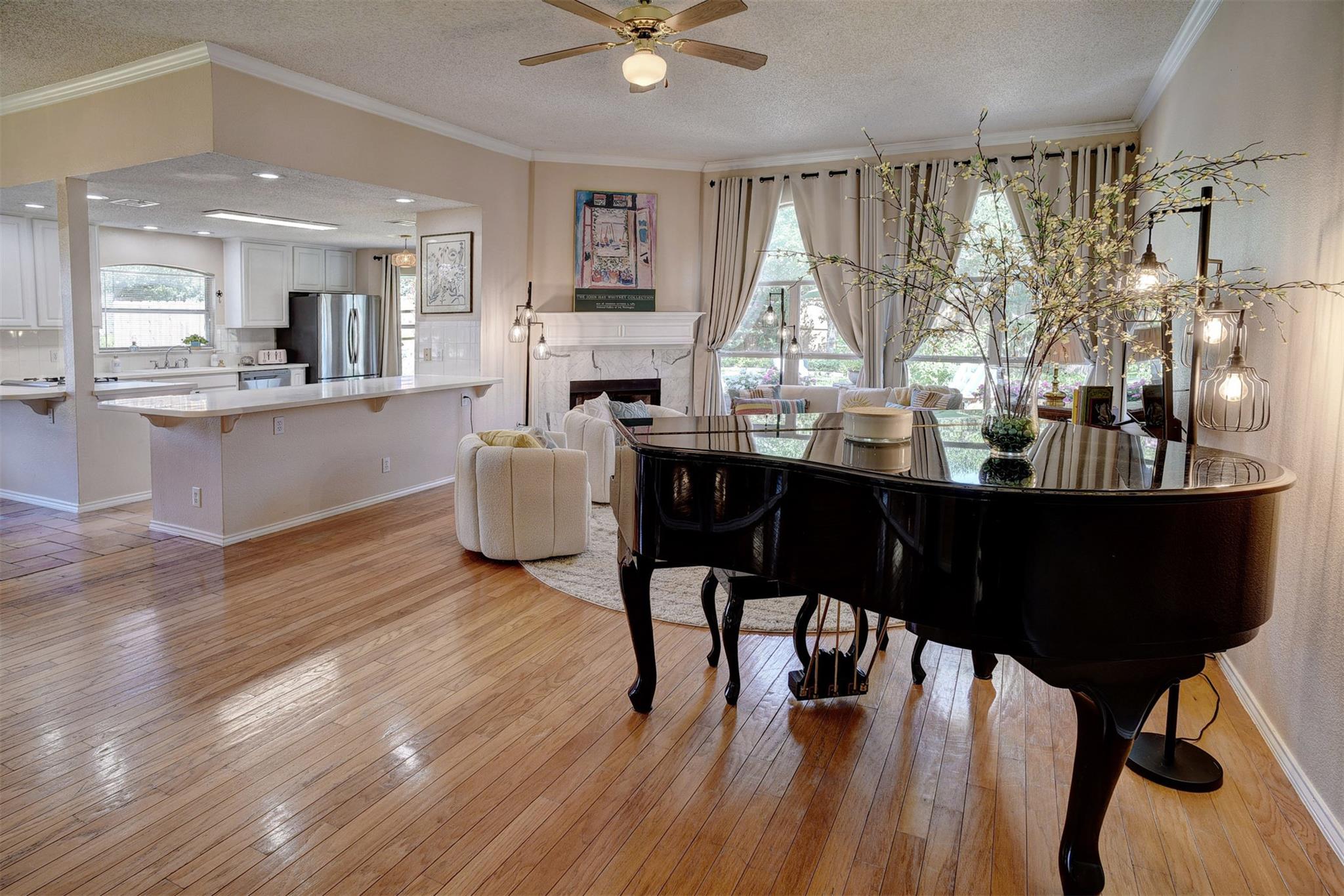 9134 Edwardson Ln, Austin, TX 78749