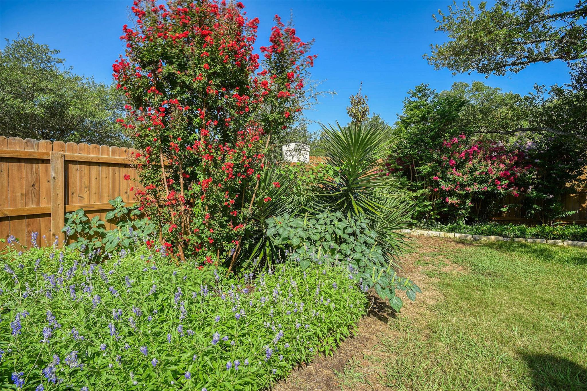 9134 Edwardson Ln, Austin, TX 78749