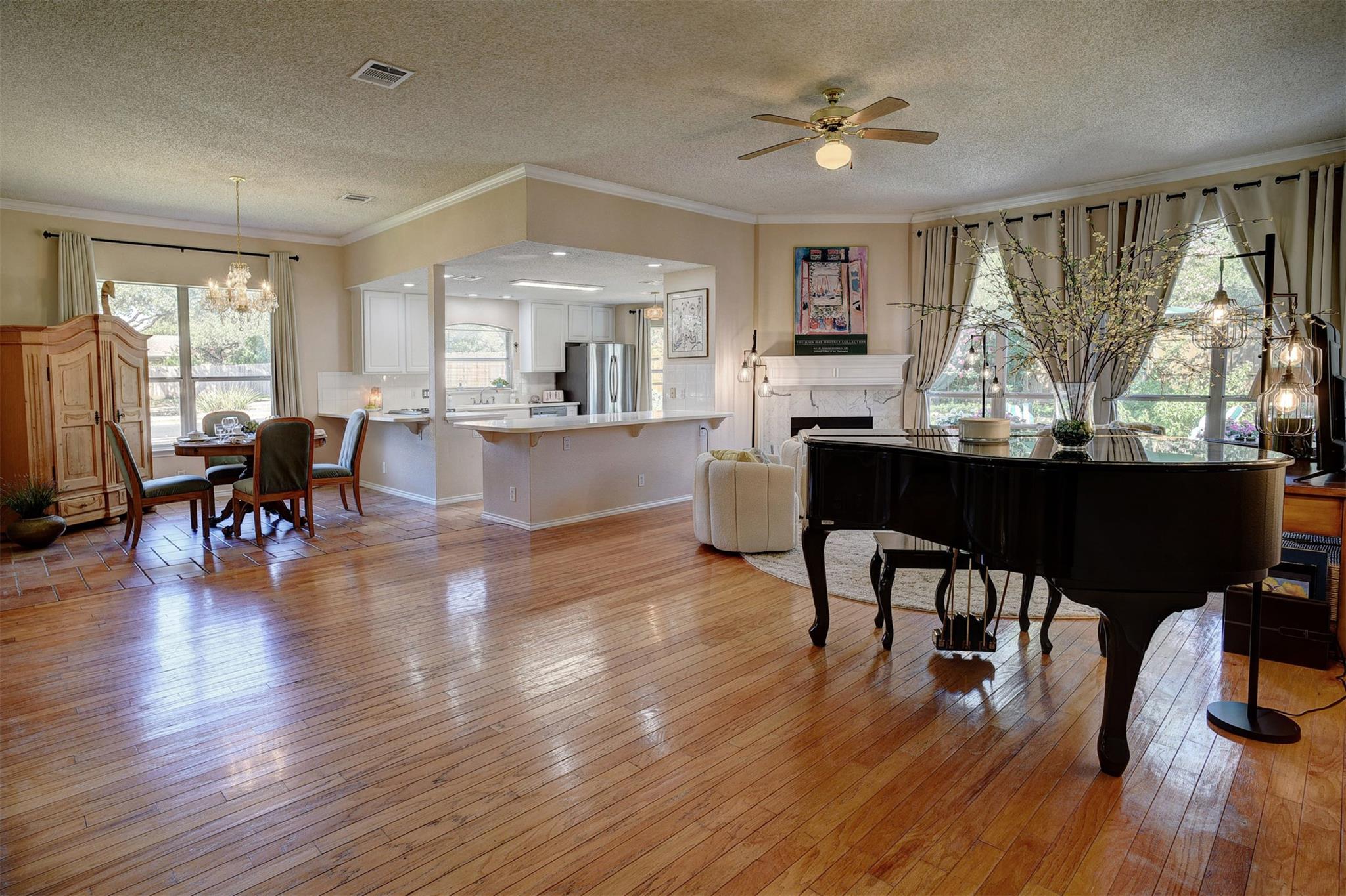 9134 Edwardson Ln, Austin, TX 78749