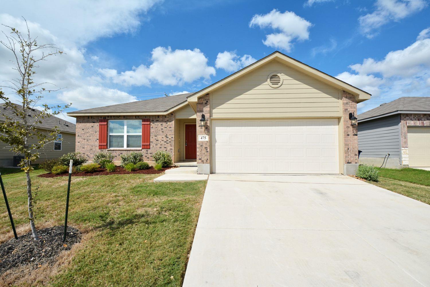 475 Autumn Leaf Dr, New Braunfels, TX 78130