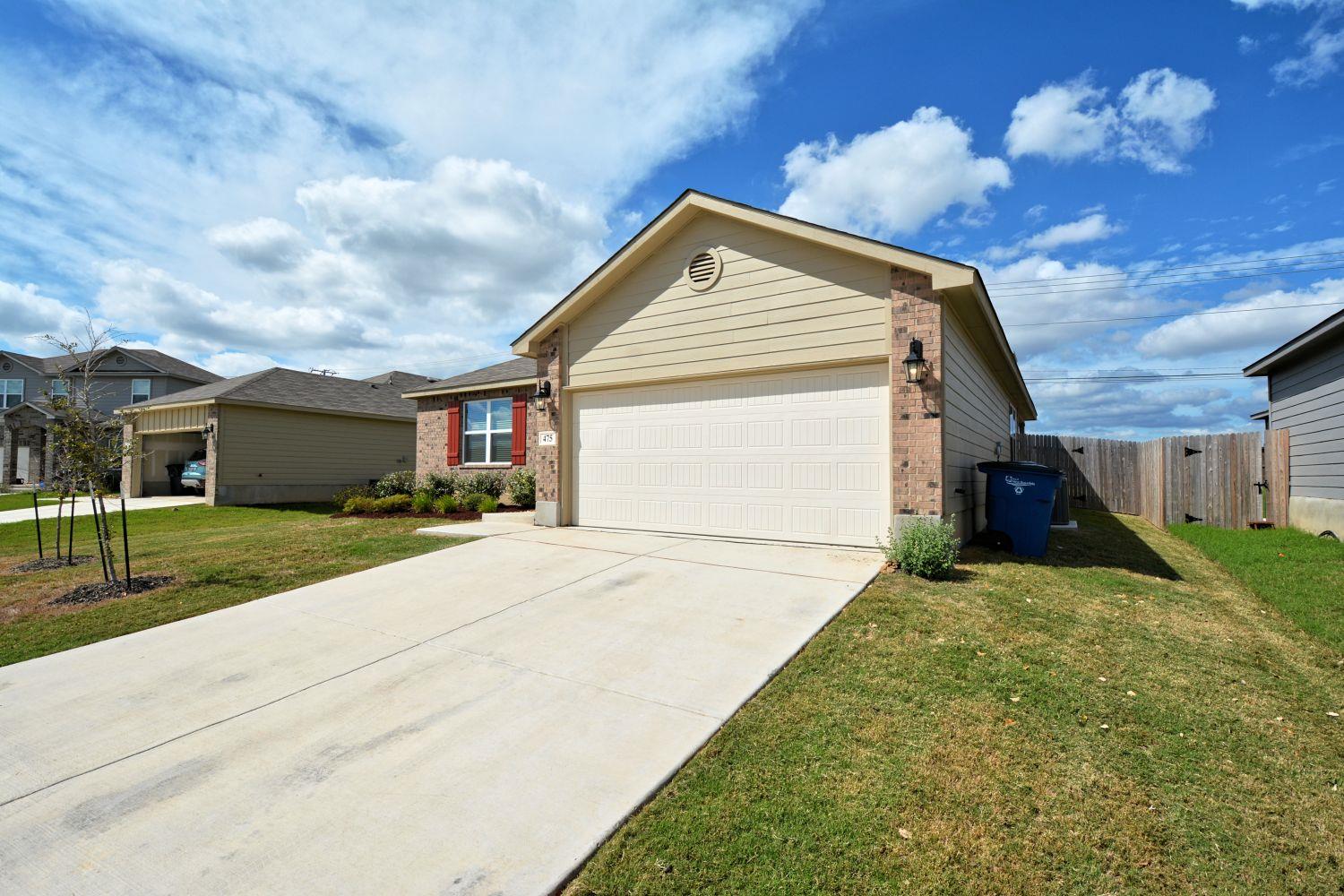 475 Autumn Leaf Dr, New Braunfels, TX 78130