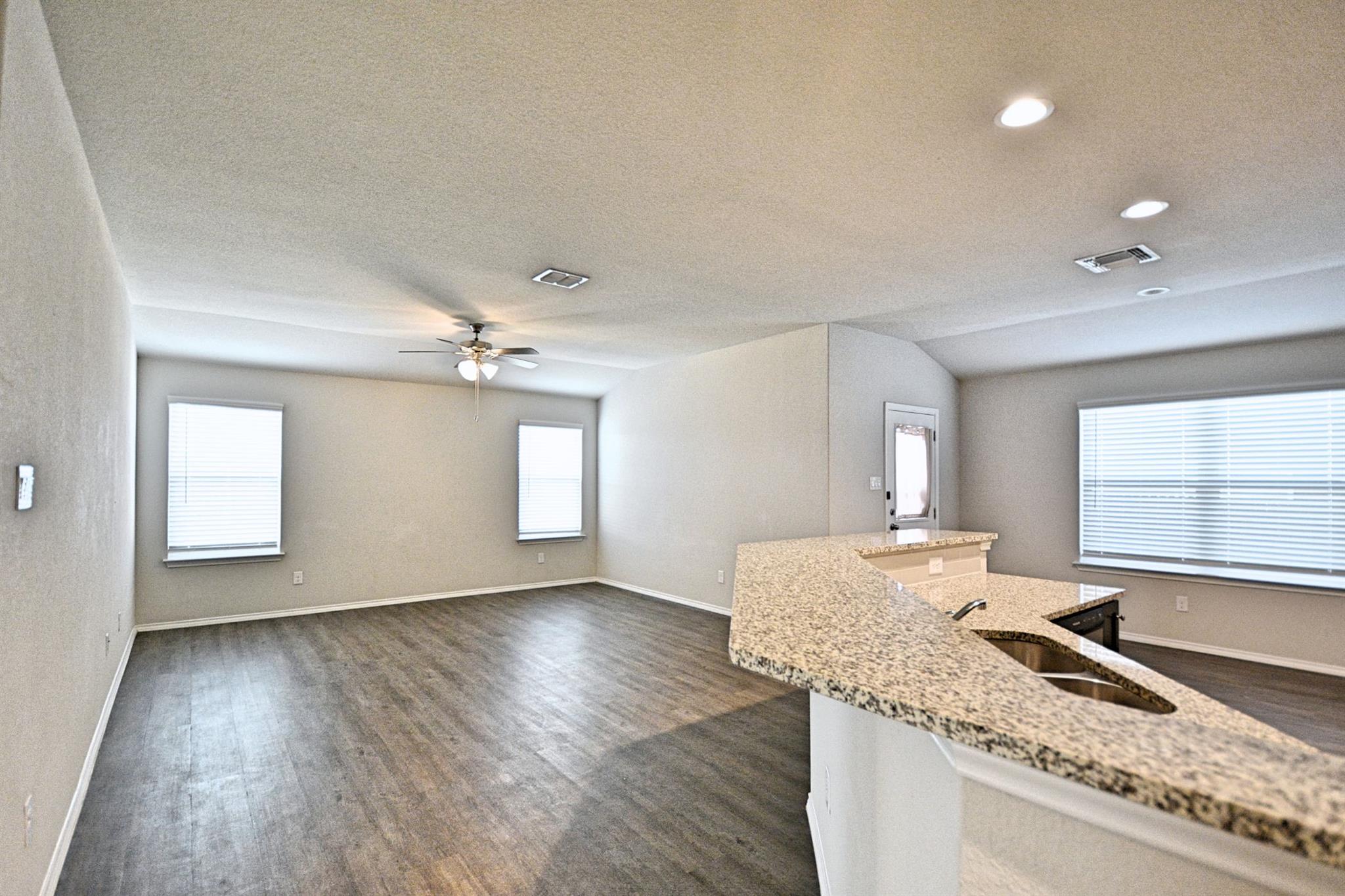 475 Autumn Leaf Dr, New Braunfels, TX 78130