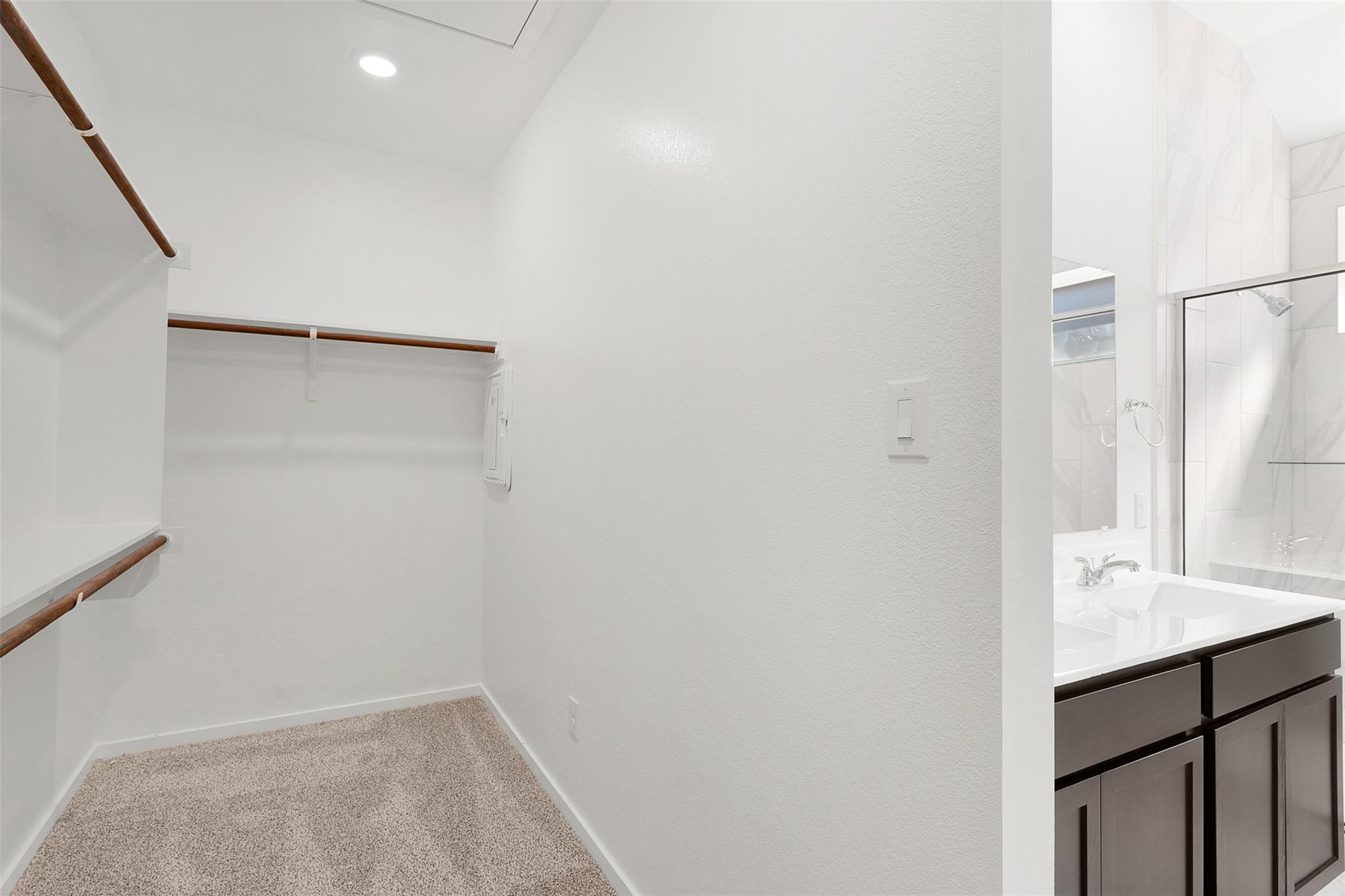 25621 Flora Bella Ln, Elgin, TX 78621