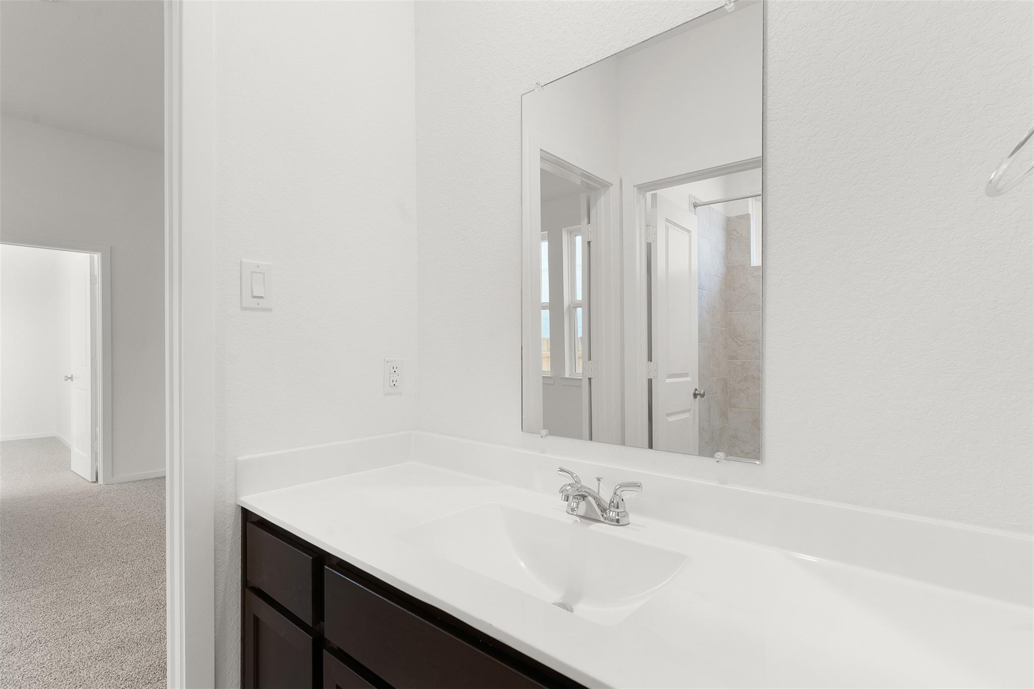 25621 Flora Bella Ln, Elgin, TX 78621