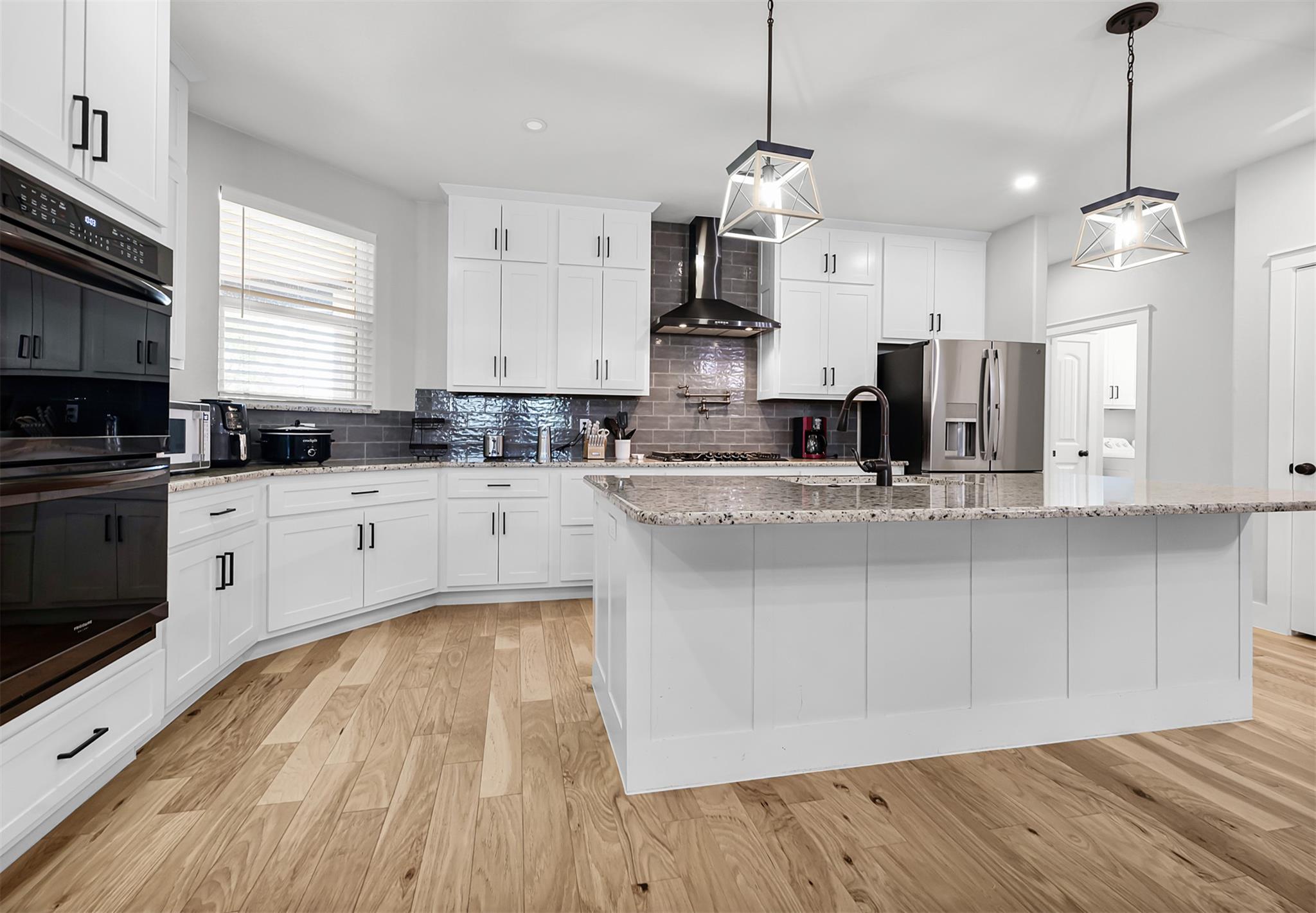 110 Les Ln, Smithville, TX 78957