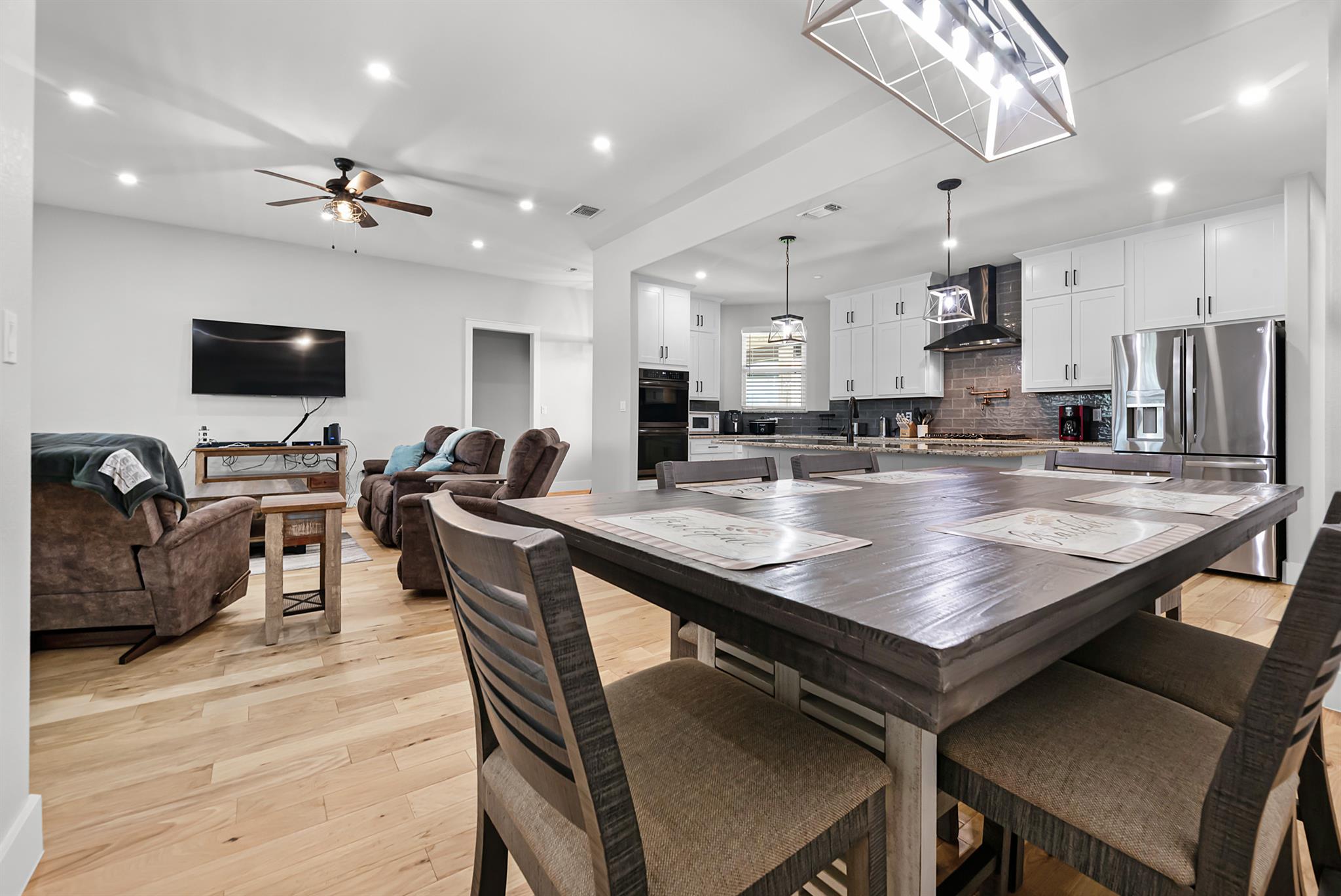 110 Les Ln, Smithville, TX 78957